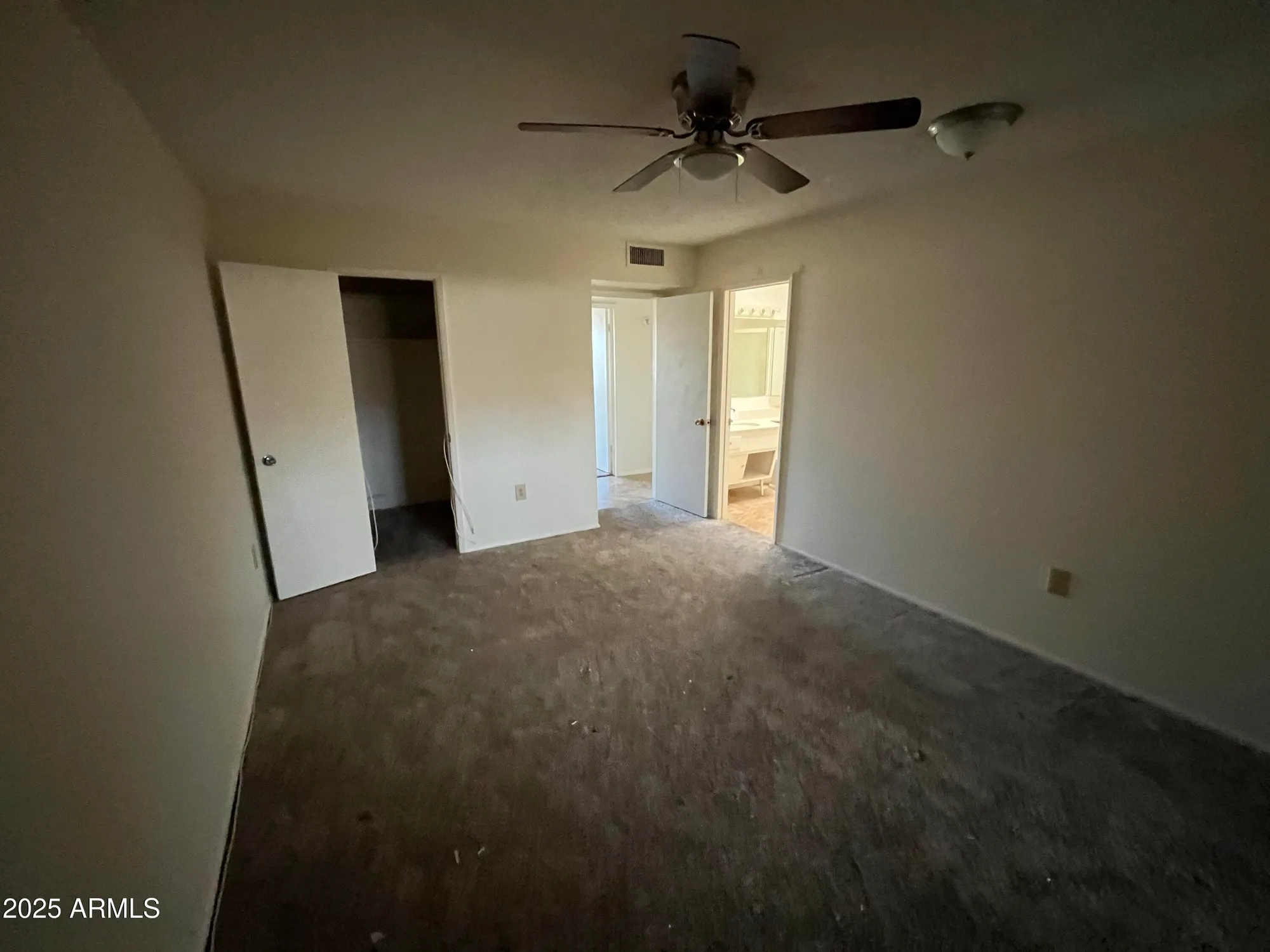 Property Slideshow image 8 of 18 | 10889 w santa fe dr, Sun City, AZ, 85351