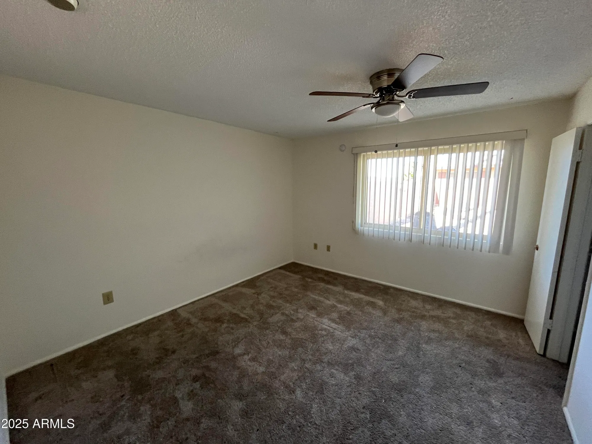 Property Slideshow image 11 of 18 | 10889 w santa fe dr, Sun City, AZ, 85351