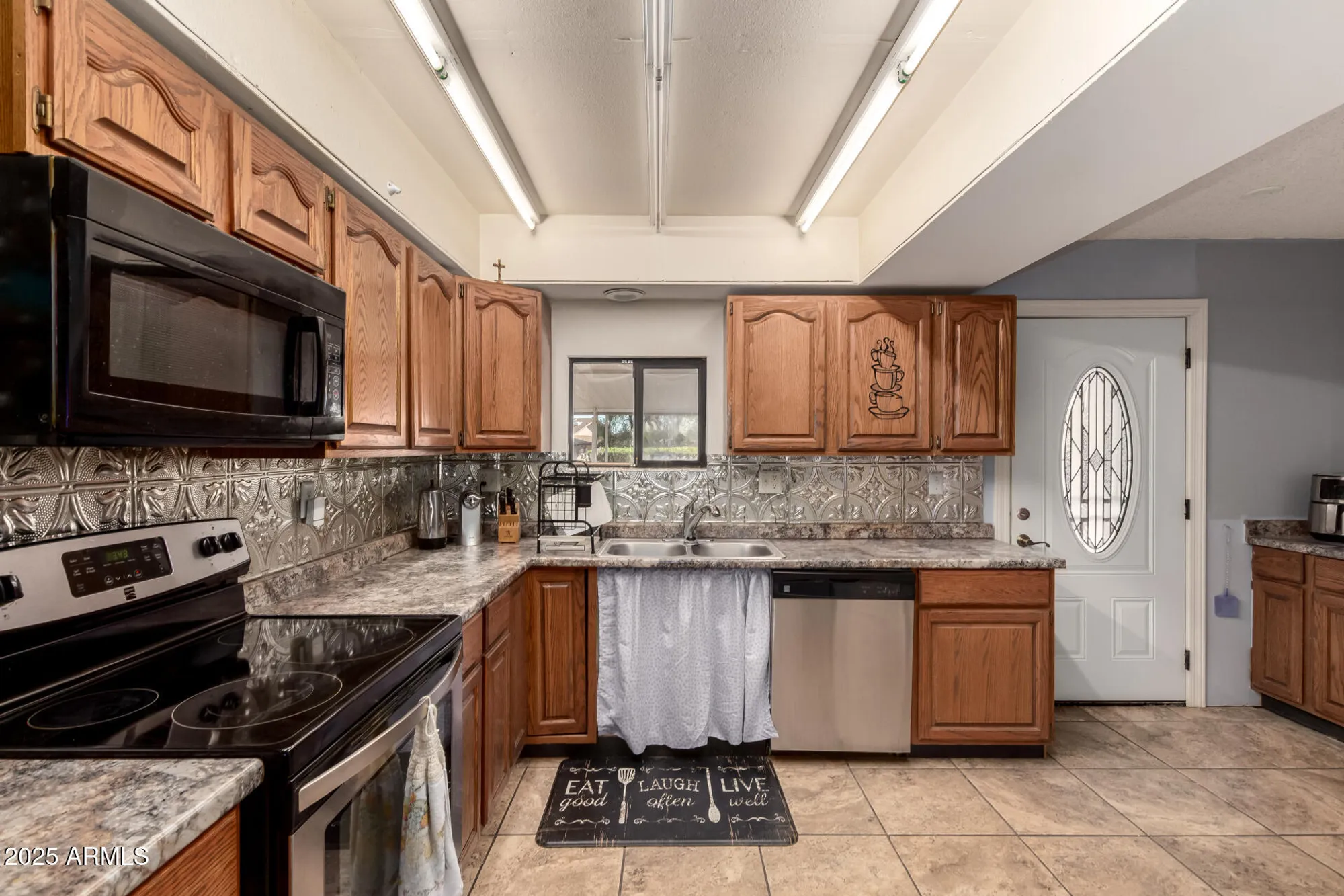 Property Slideshow image 7 of 34 | 13043 w whispering oaks dr, Sun City West, AZ, 85375