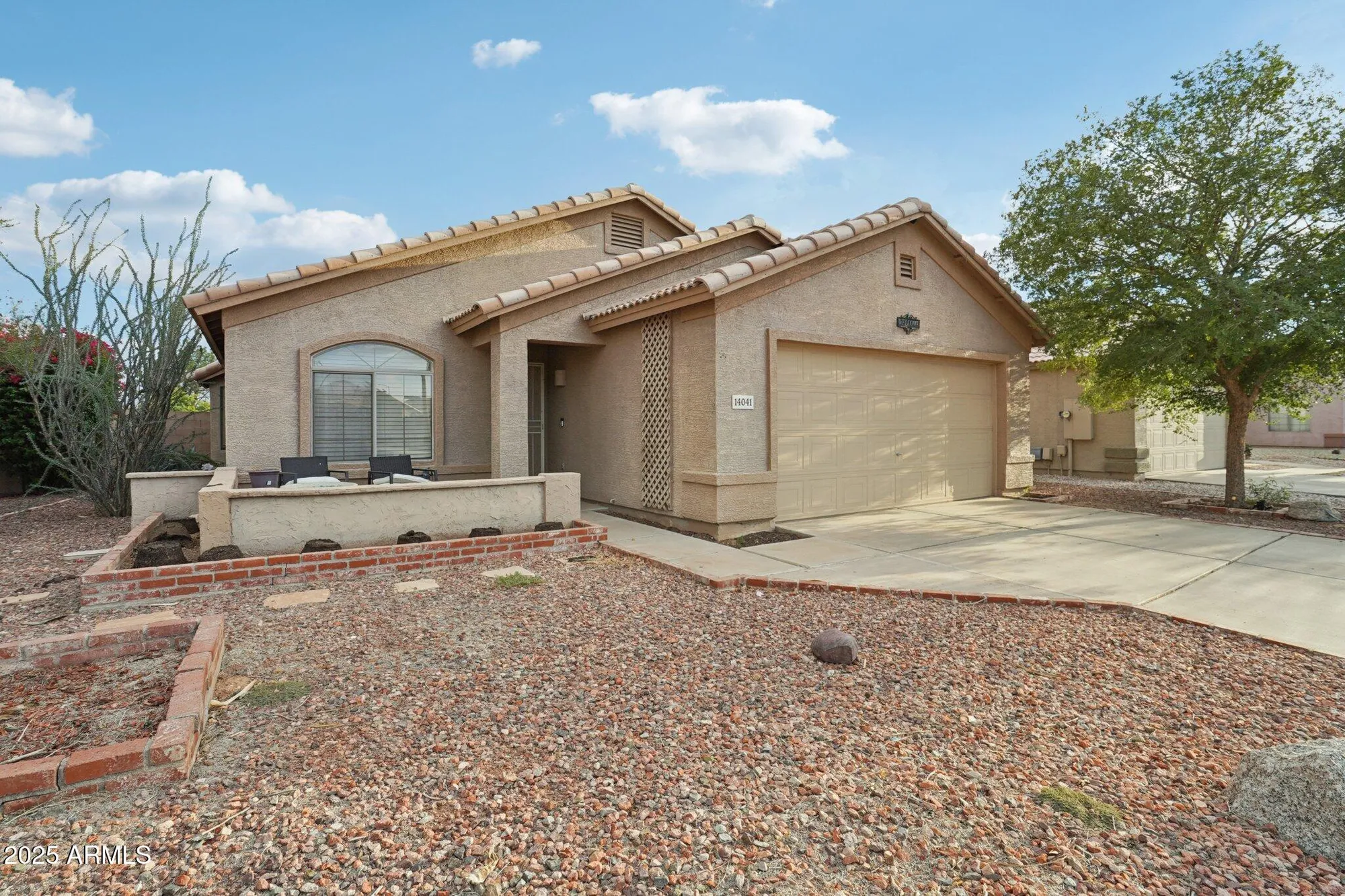 Property Slideshow image 2 of 21 | 14041 w two guns trl, Surprise, AZ, 85374