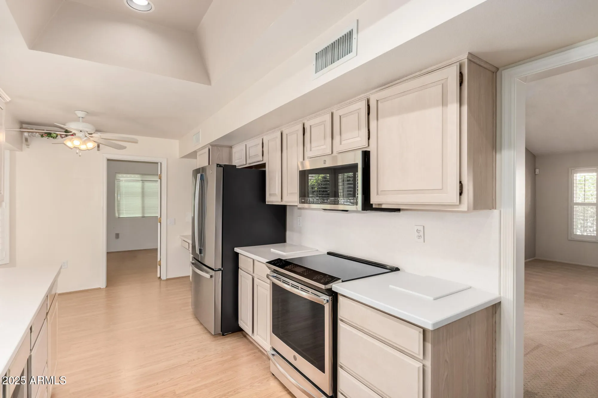 Property Slideshow image 13 of 36 | 13919 w gable hill dr, Sun City West, AZ, 85375