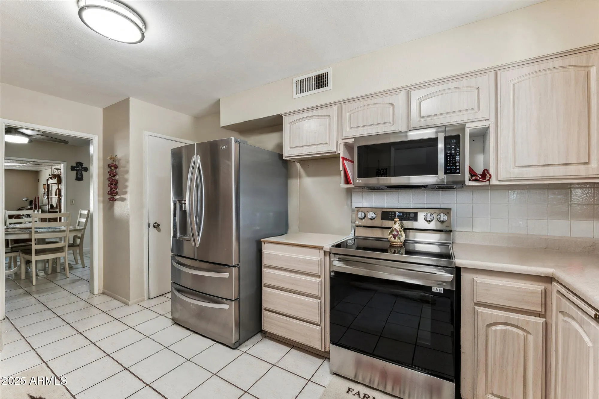 Property Slideshow image 3 of 10 | 11002 w deanne dr, Sun City, AZ, 85351