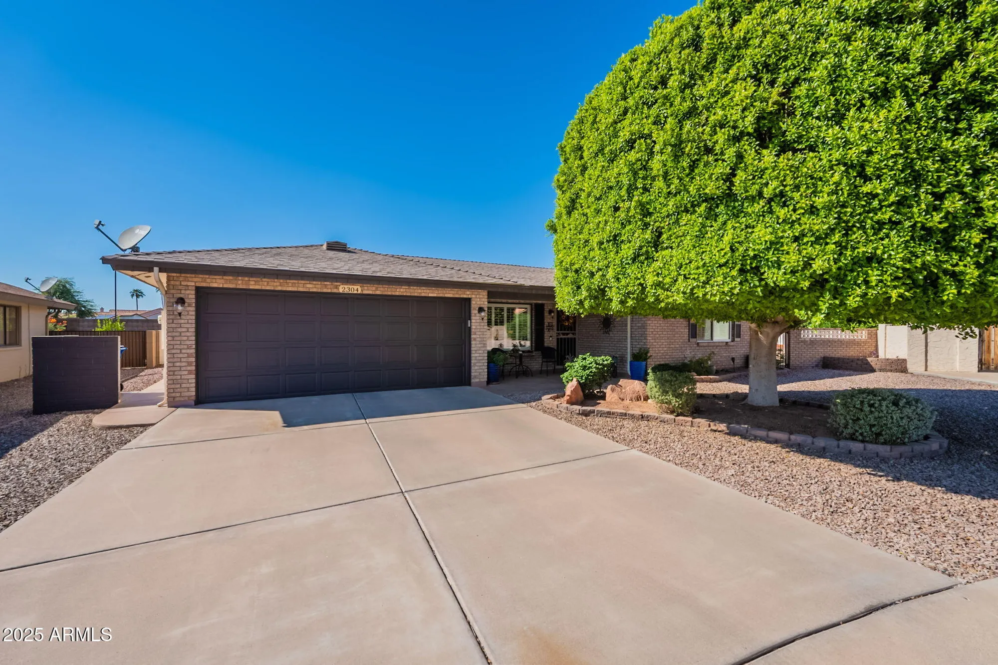 Property Slideshow image 5 of 65 | 2304 s acanthus, Mesa, AZ, 85209