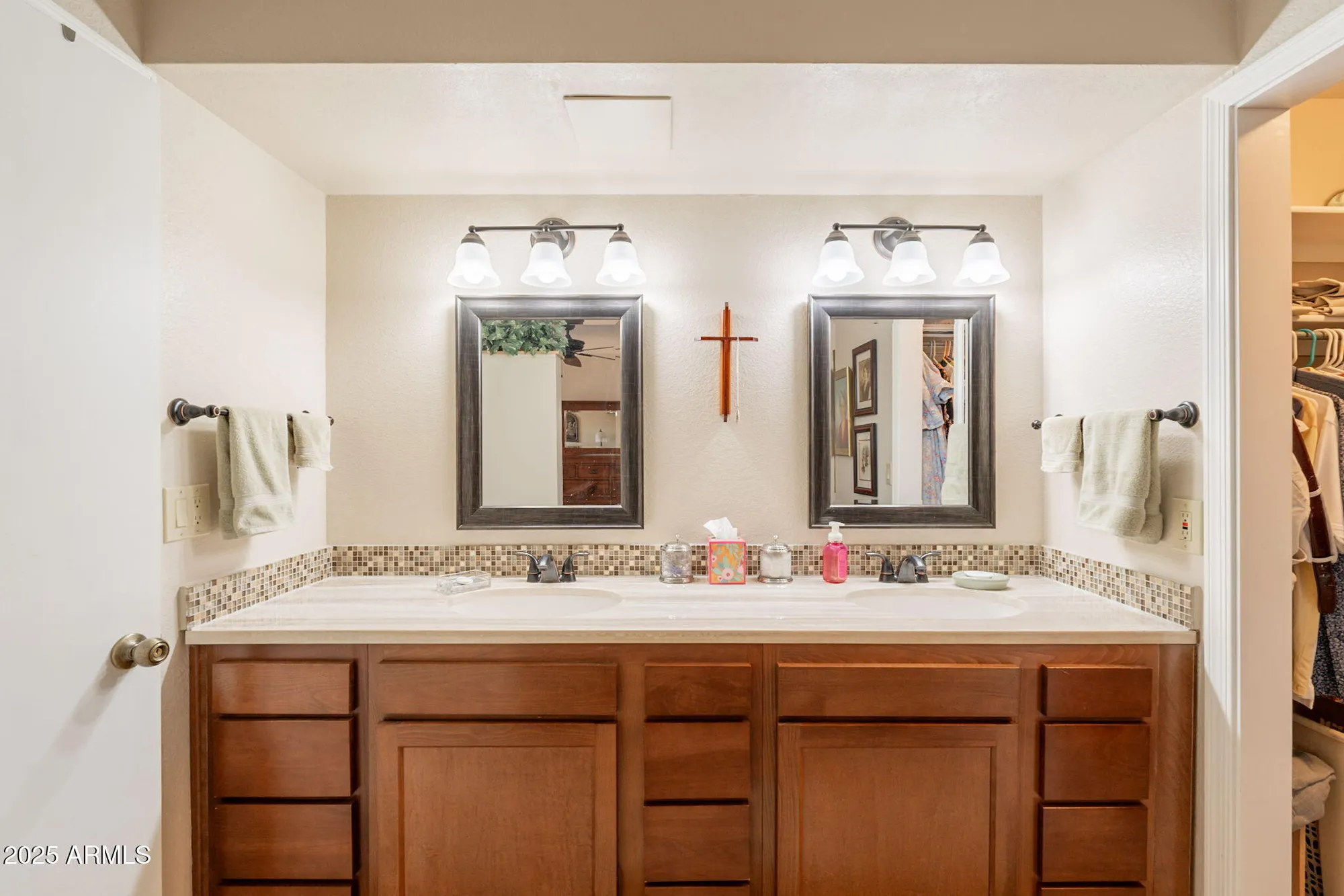 Property Slideshow image 31 of 65 | 2304 s acanthus, Mesa, AZ, 85209