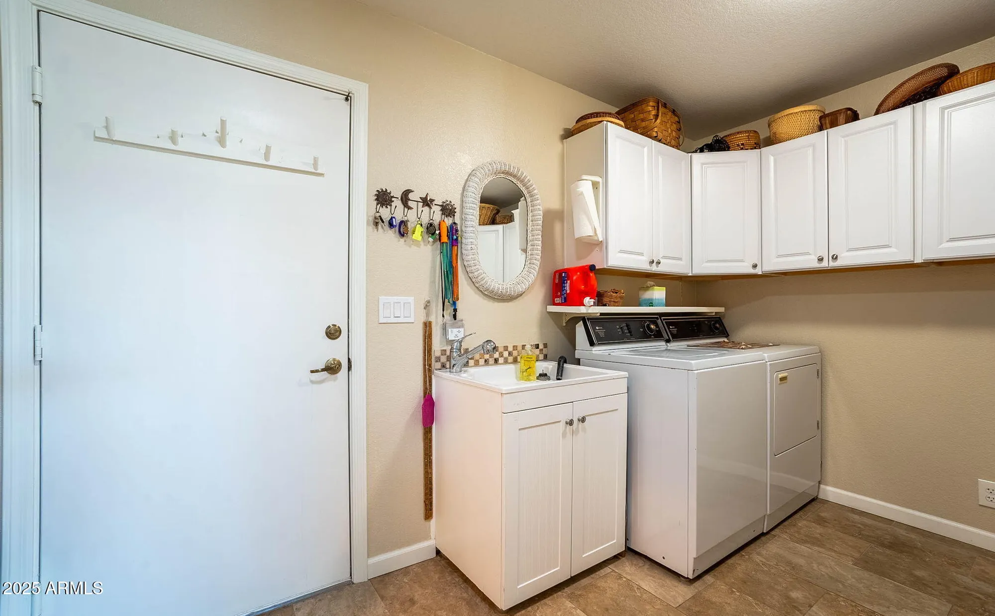 Property Slideshow image 40 of 65 | 2304 s acanthus, Mesa, AZ, 85209