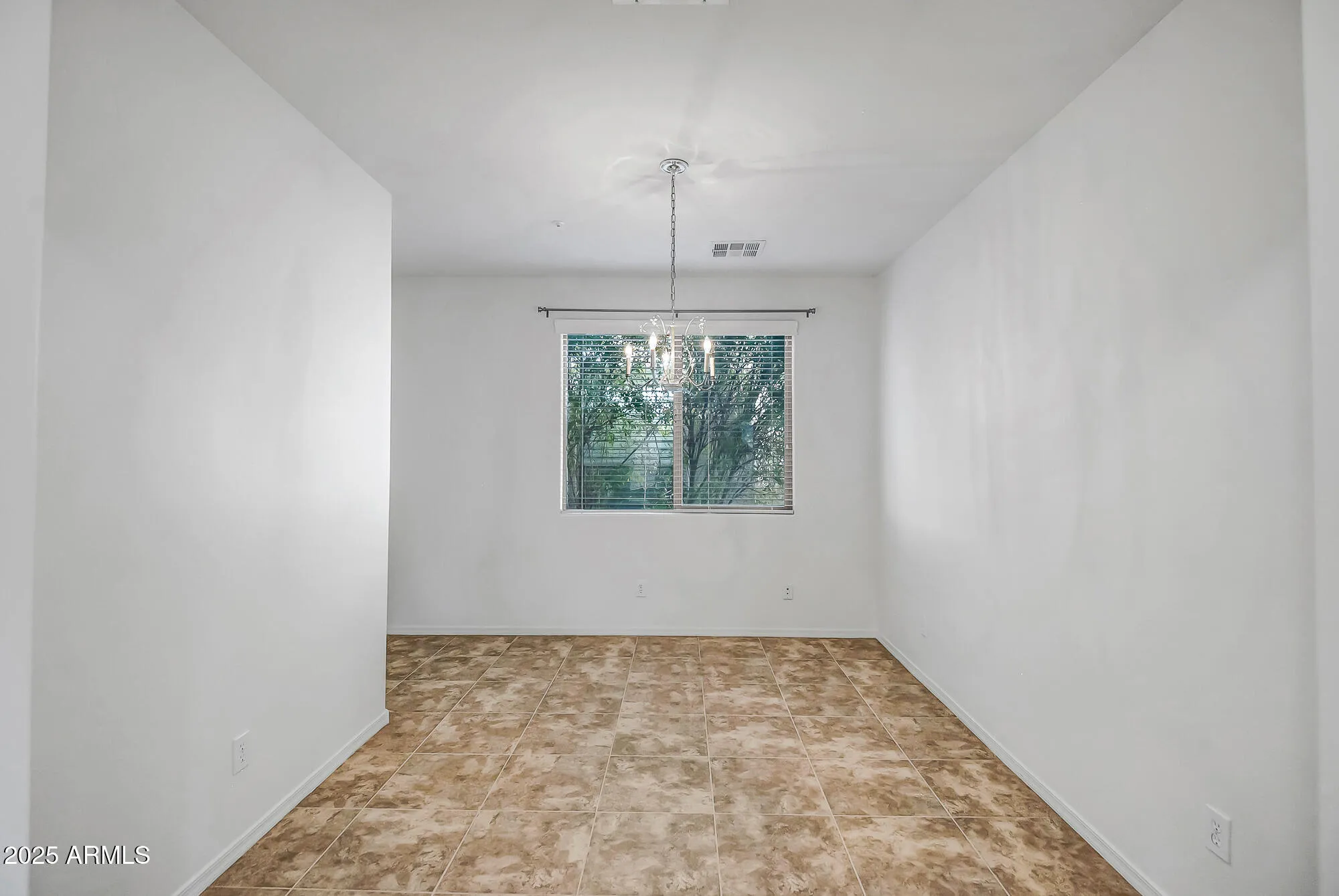 Property Slideshow image 13 of 34 | 29361 n 130th gln, Peoria, AZ, 85383