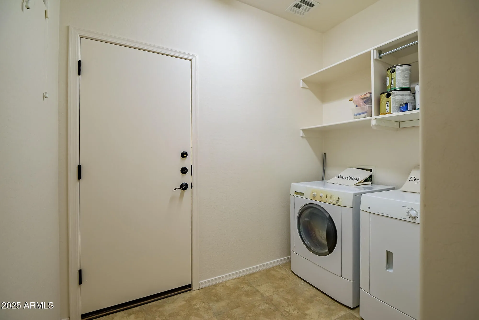 Property Slideshow image 23 of 34 | 29361 n 130th gln, Peoria, AZ, 85383