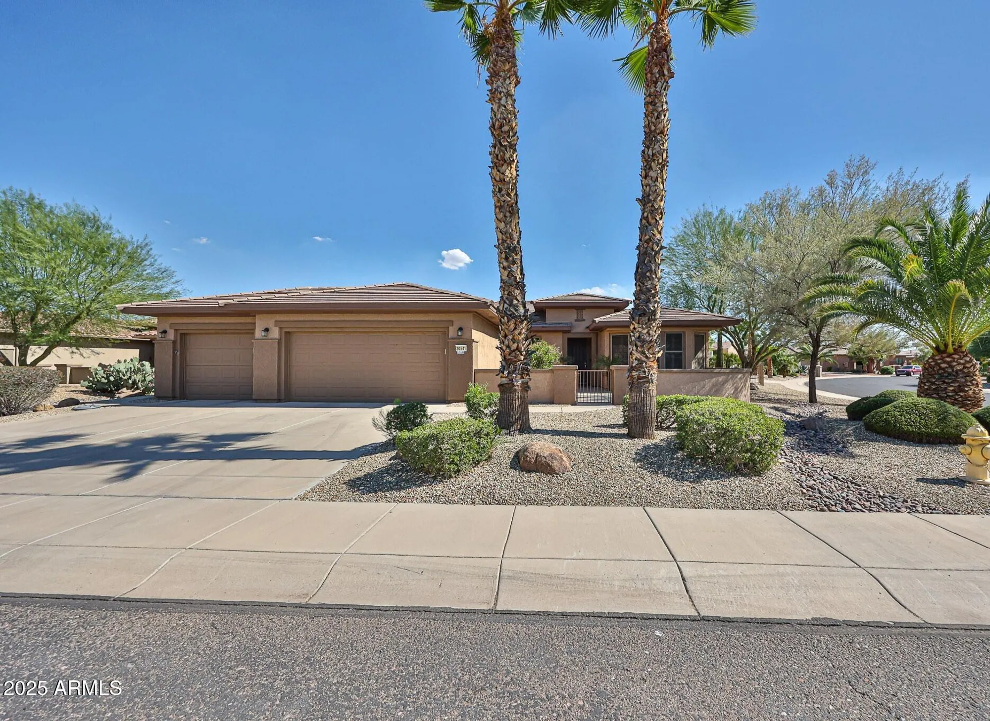 Property Slideshow image 2 of 39 | 20541 n bailey ct, Surprise, AZ, 85387