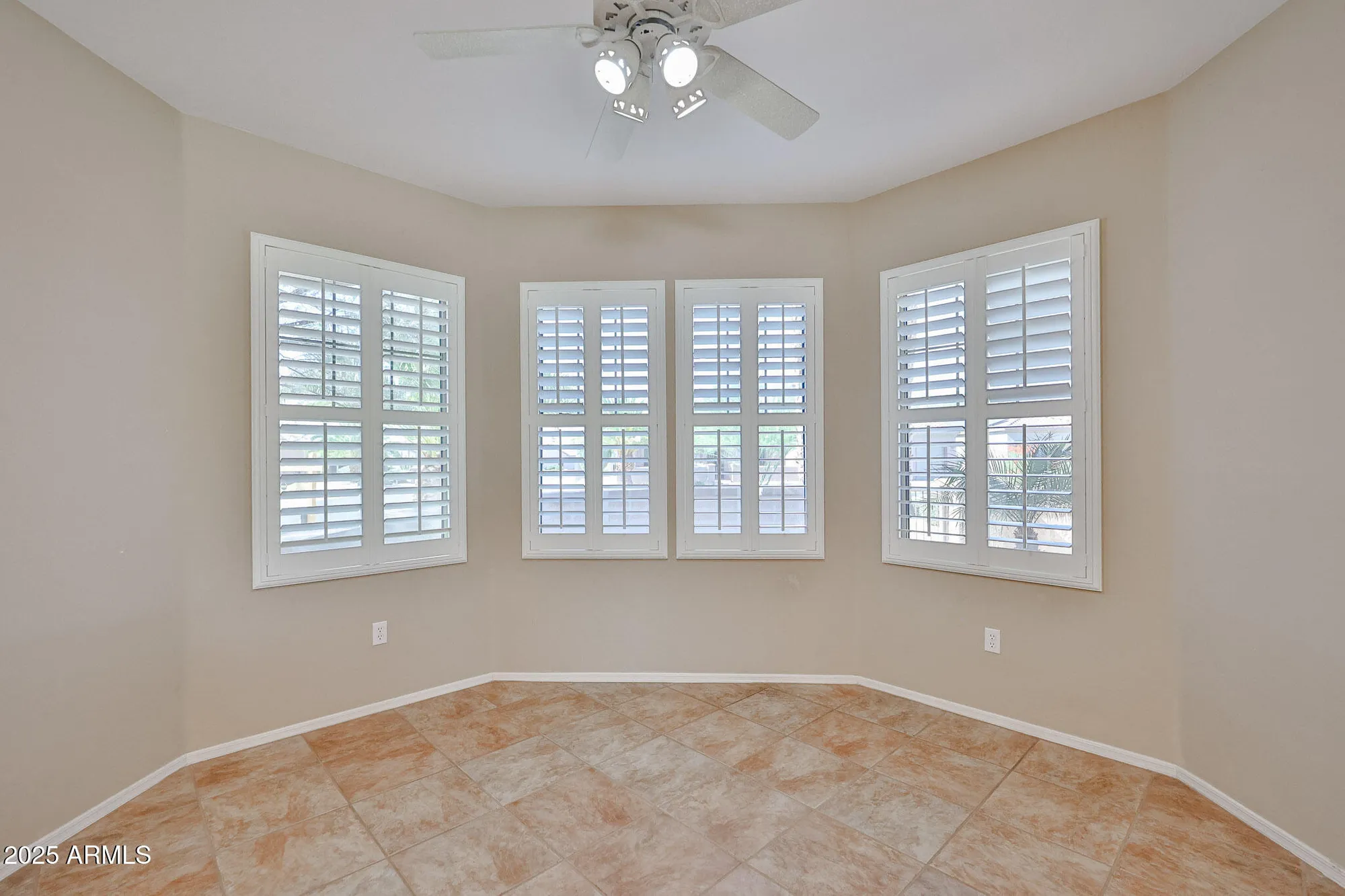 Property Slideshow image 15 of 39 | 20541 n bailey ct, Surprise, AZ, 85387