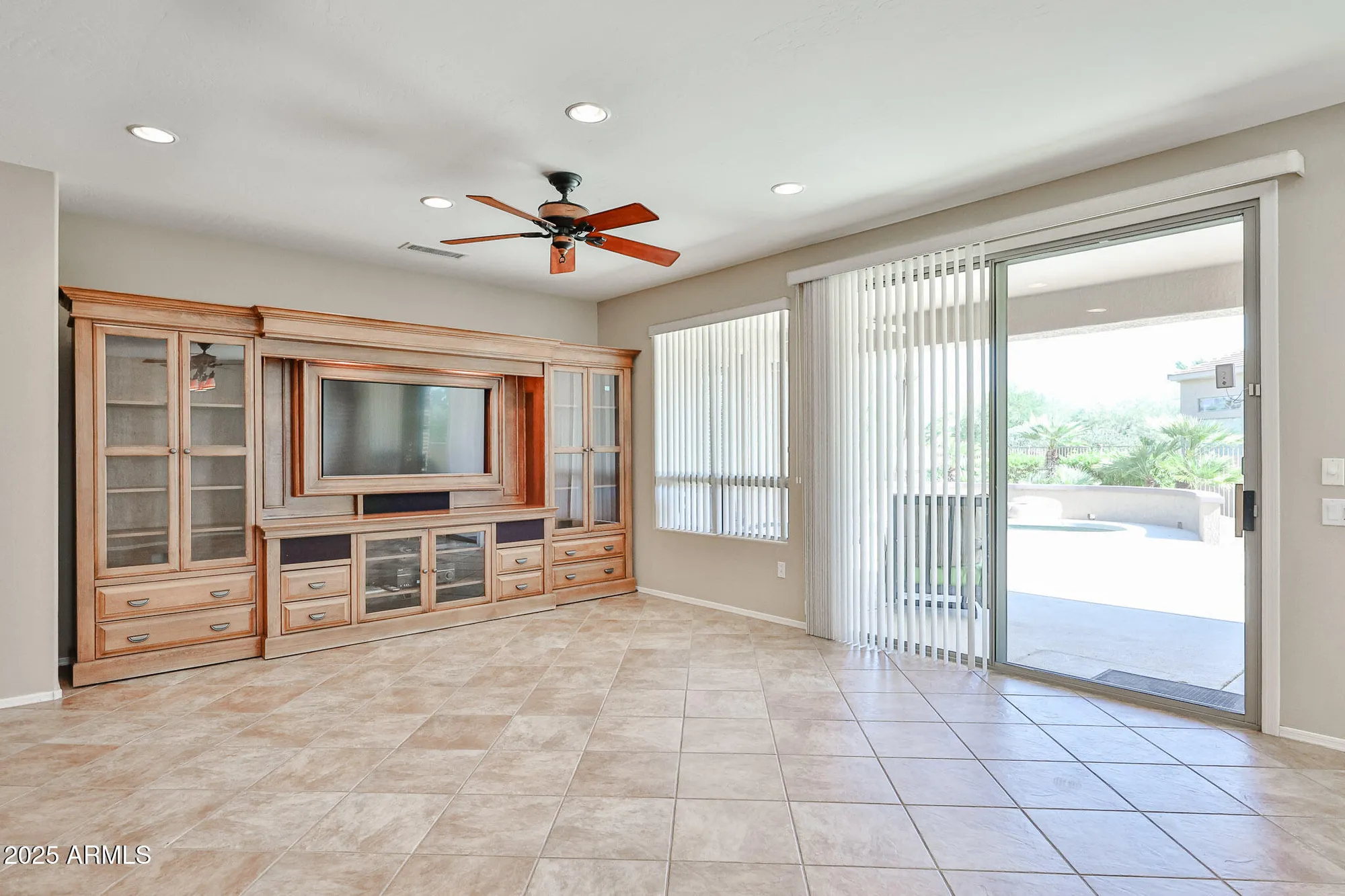 Property Slideshow image 8 of 39 | 20541 n bailey ct, Surprise, AZ, 85387