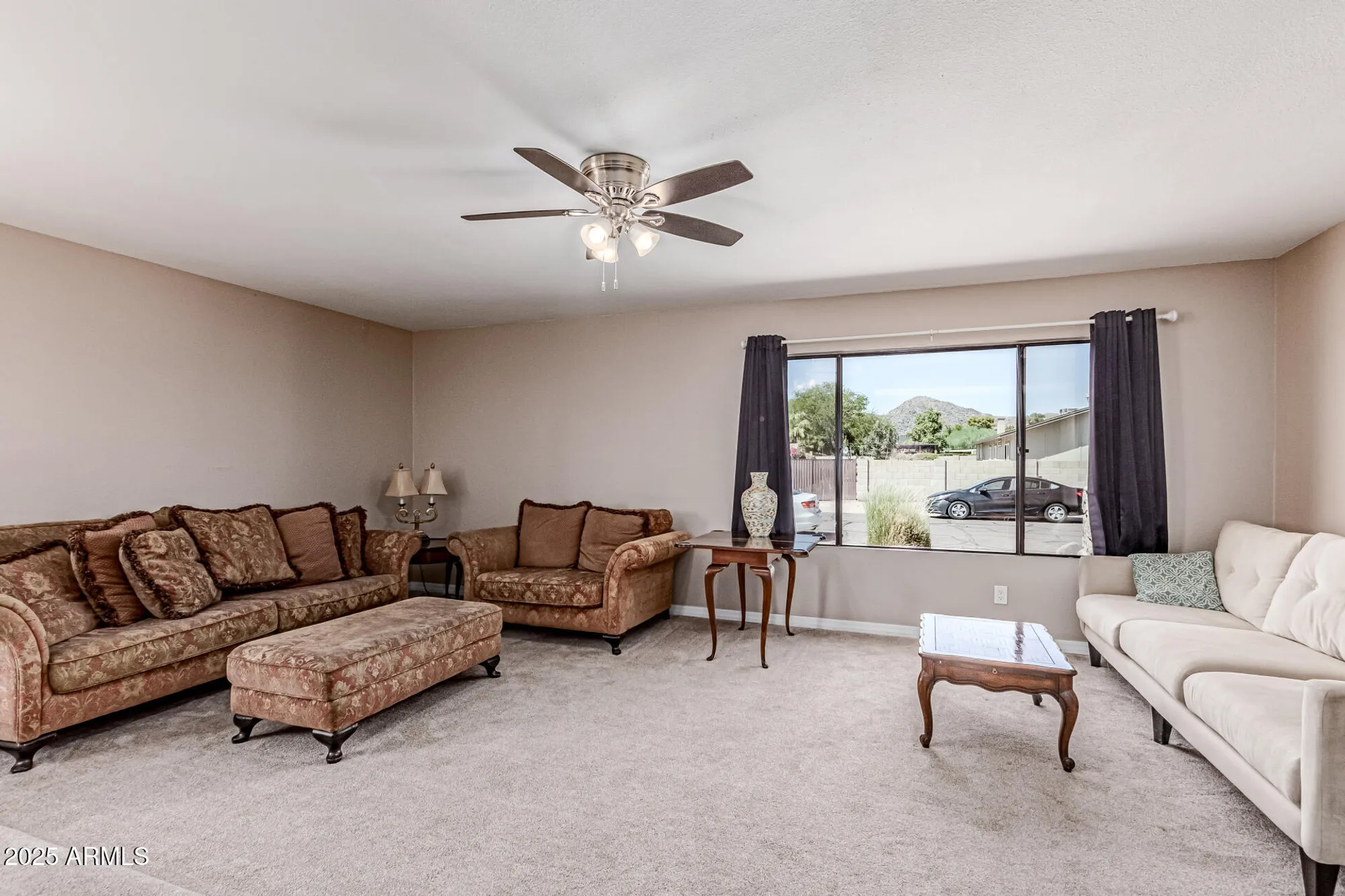 Property Slideshow image 4 of 34 | 11449 s iroquois dr, Phoenix, AZ, 85044