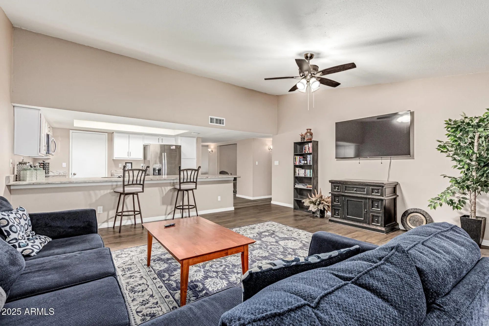 Property Slideshow image 11 of 34 | 11449 s iroquois dr, Phoenix, AZ, 85044