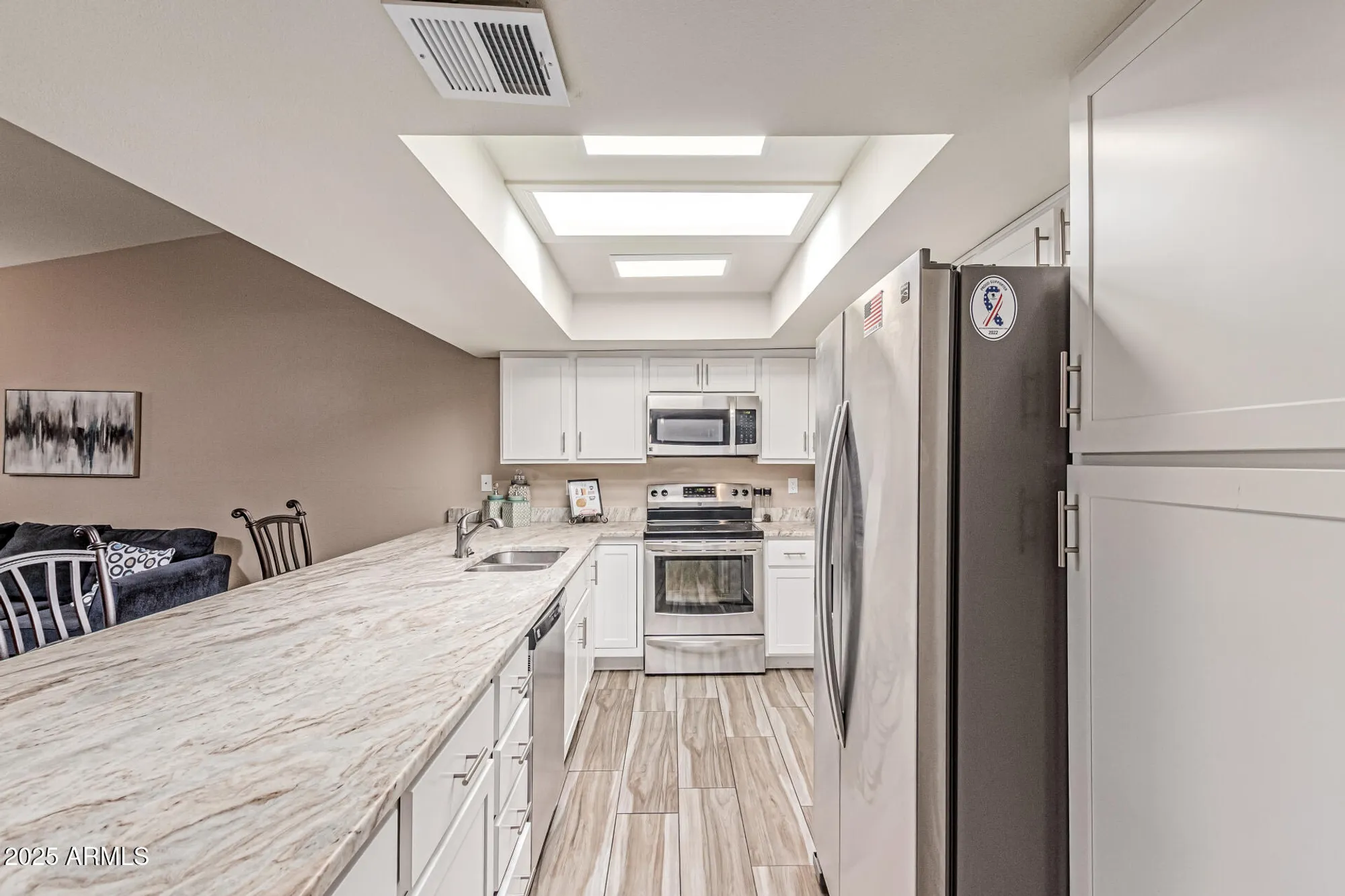 Property Slideshow image 12 of 34 | 11449 s iroquois dr, Phoenix, AZ, 85044