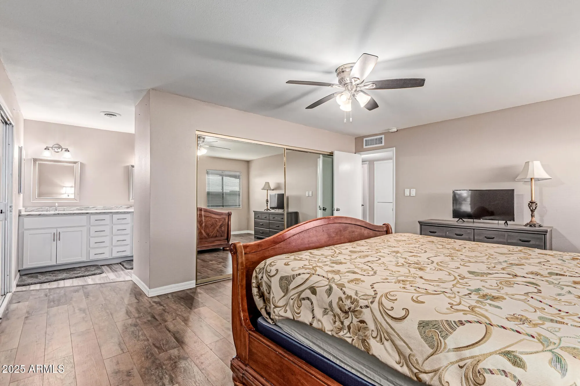 Property Slideshow image 17 of 34 | 11449 s iroquois dr, Phoenix, AZ, 85044