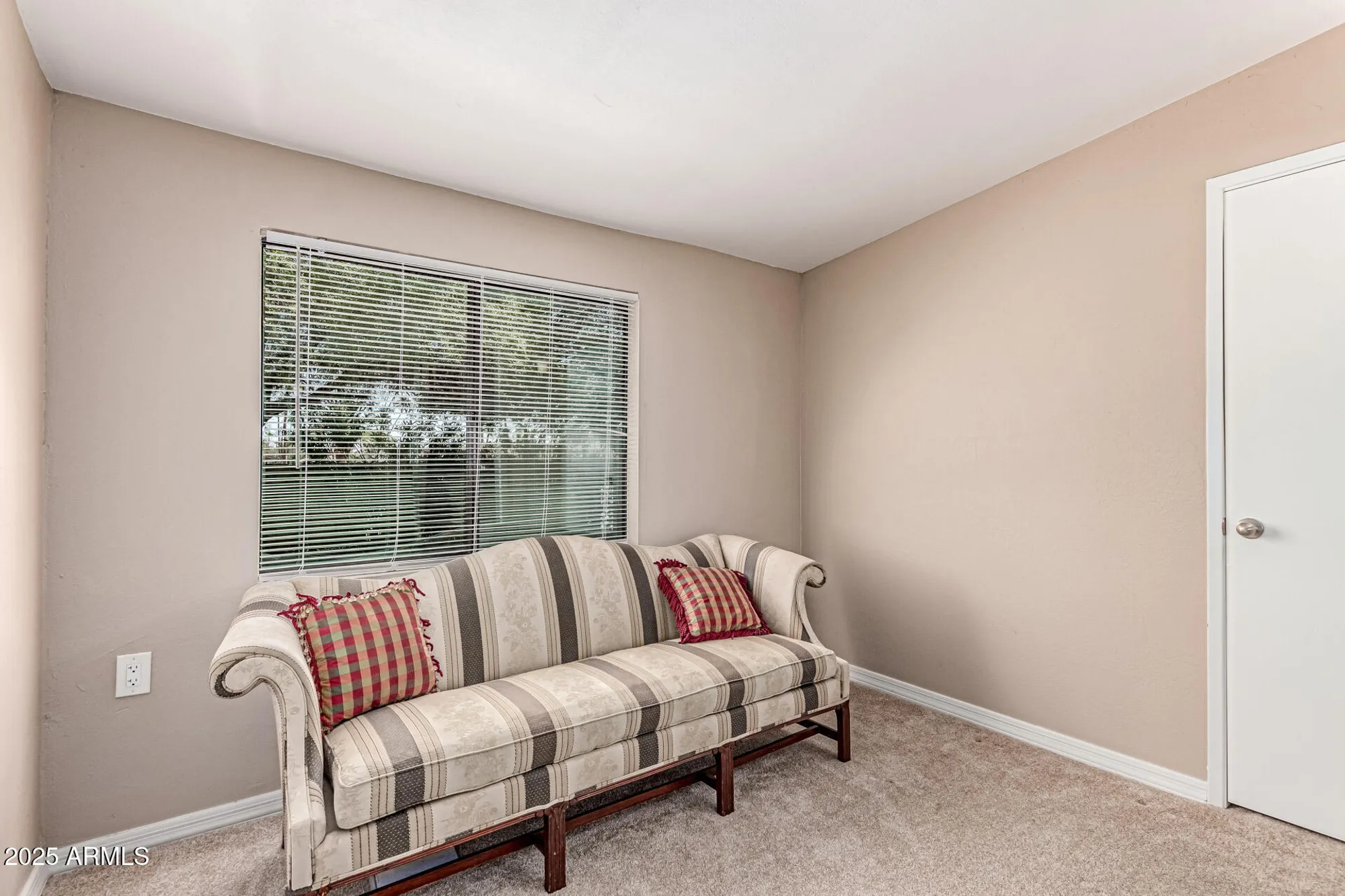 Property Slideshow image 18 of 34 | 11449 s iroquois dr, Phoenix, AZ, 85044