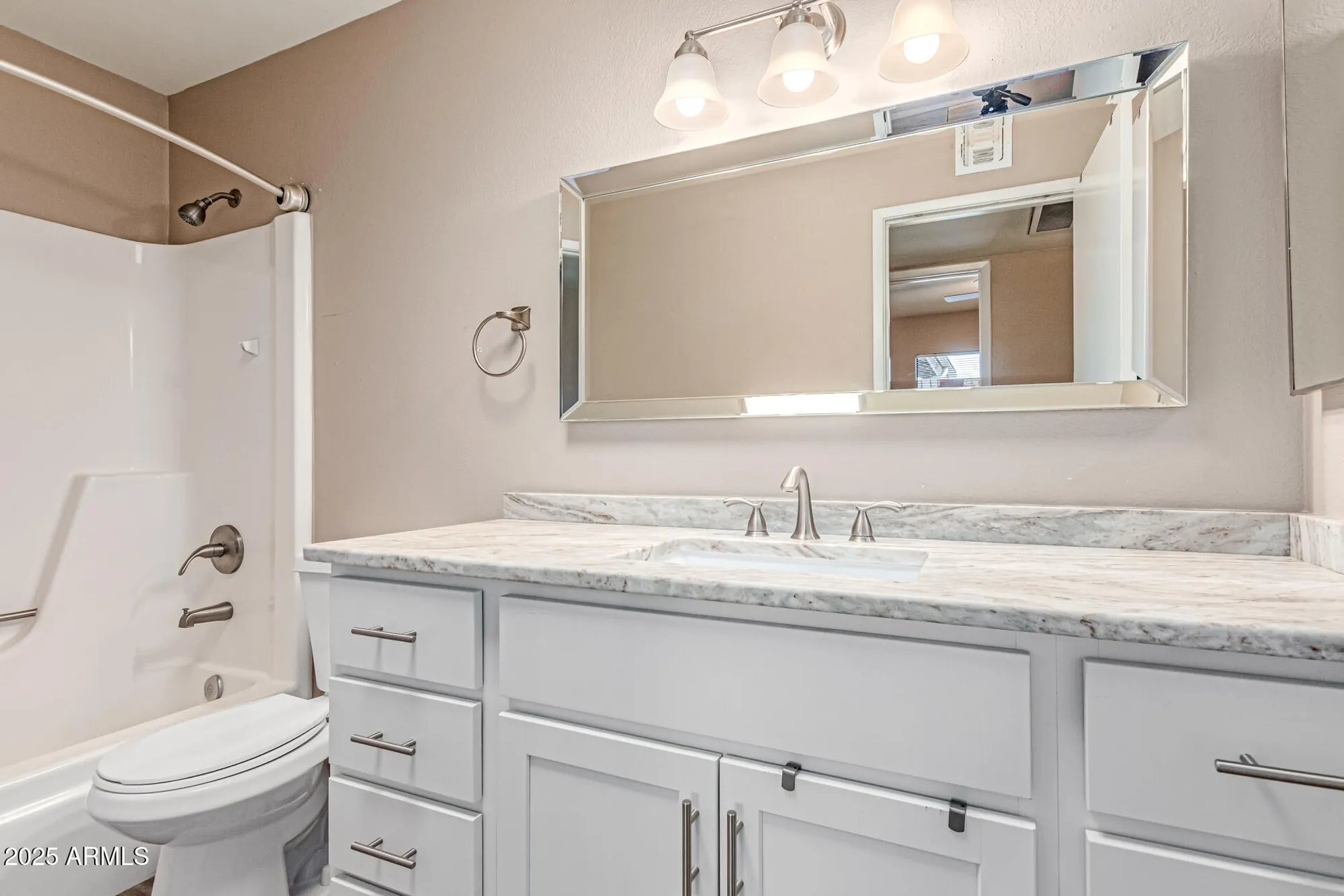 Property Slideshow image 27 of 34 | 11449 s iroquois dr, Phoenix, AZ, 85044