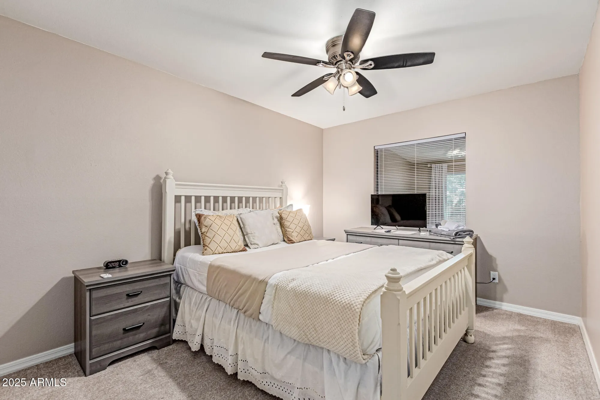 Property Slideshow image 25 of 34 | 11449 s iroquois dr, Phoenix, AZ, 85044