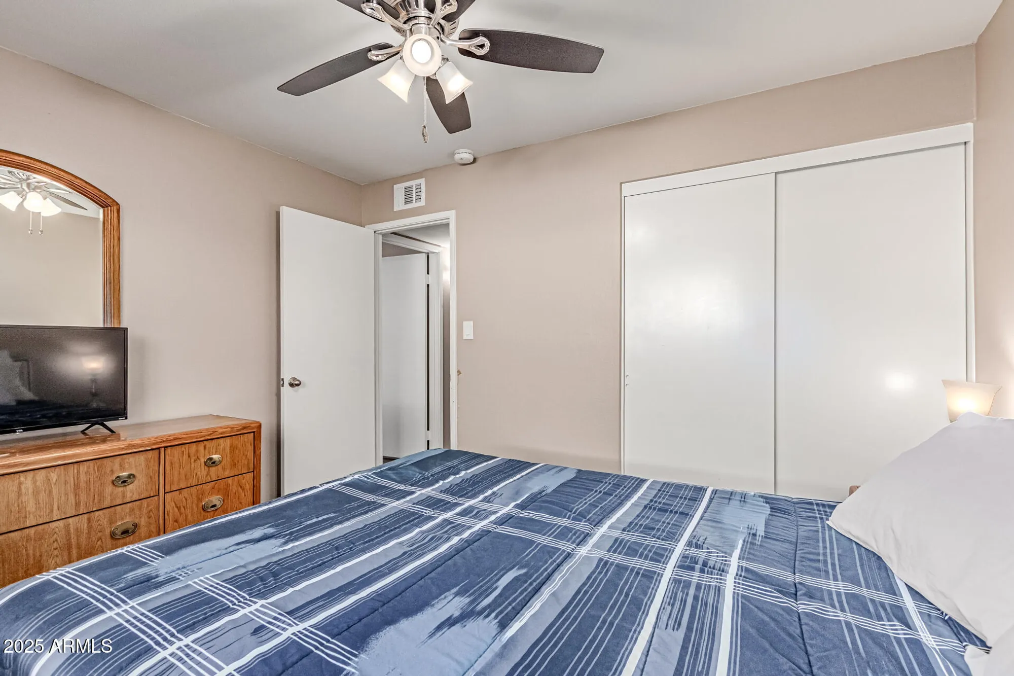 Property Slideshow image 29 of 34 | 11449 s iroquois dr, Phoenix, AZ, 85044