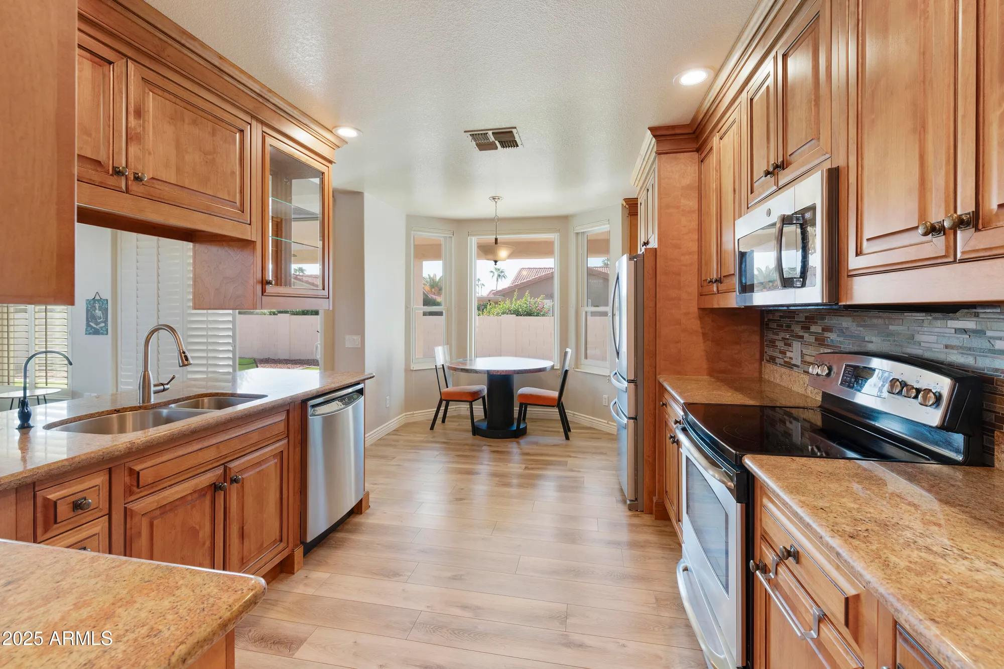 Property Slideshow image 12 of 54 | 10409 e silvertree dr, Sun Lakes, AZ, 85248