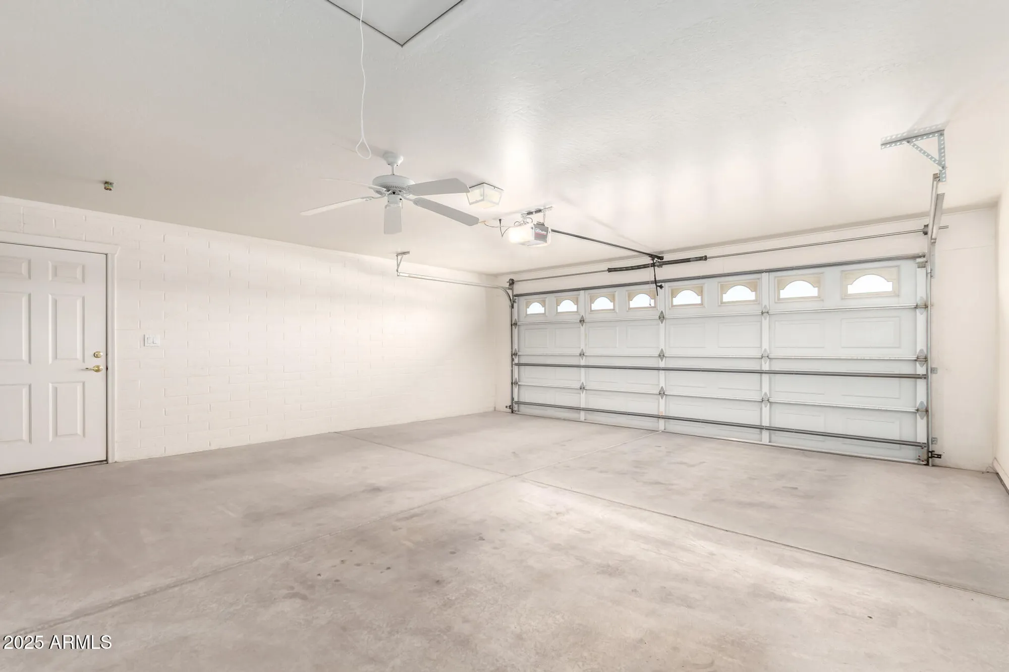 Property Slideshow image 32 of 37 | 11510 e lomita ave, Mesa, AZ, 85209