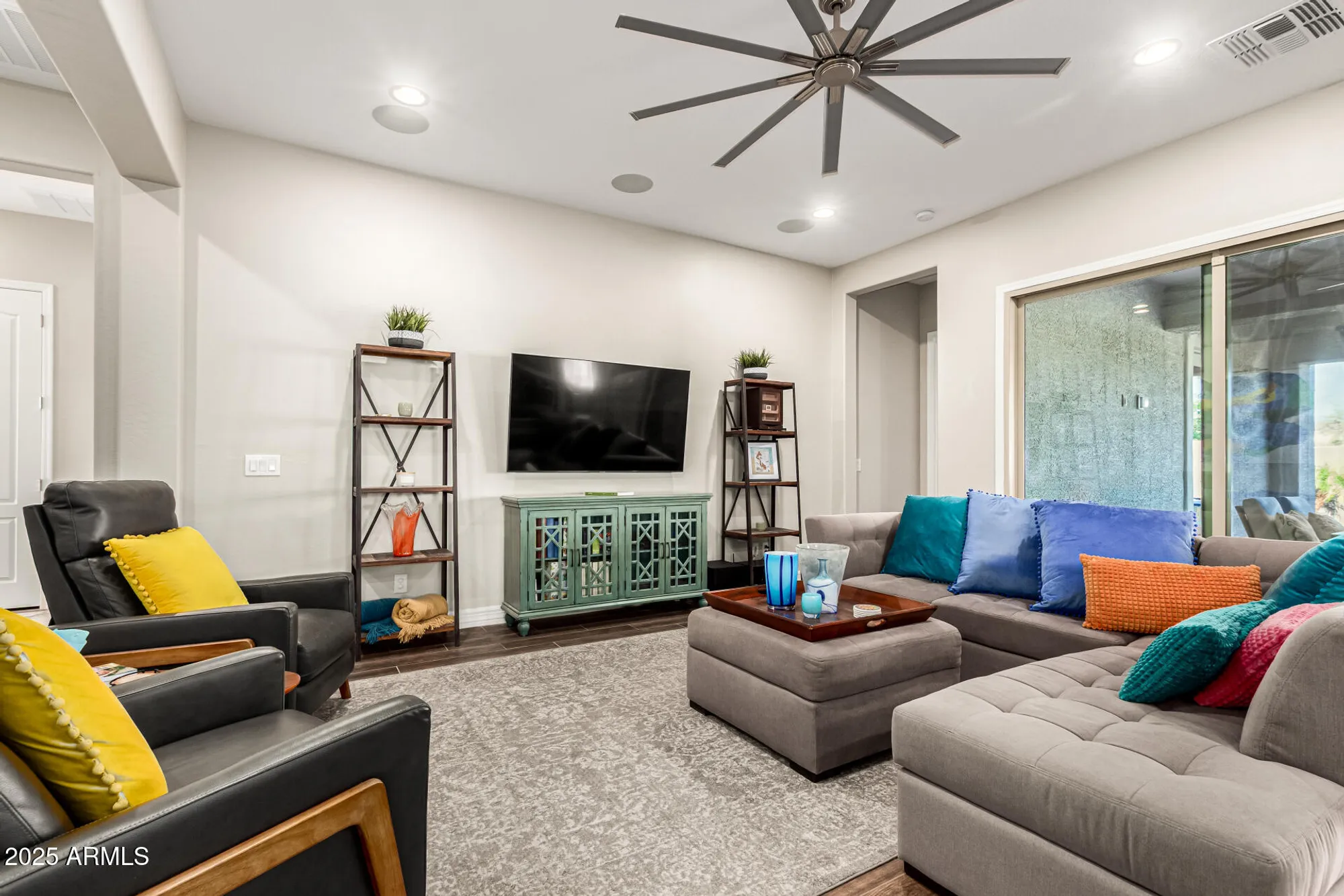 Property Slideshow image 15 of 96 | 16343 s 178th dr, Goodyear, AZ, 85338