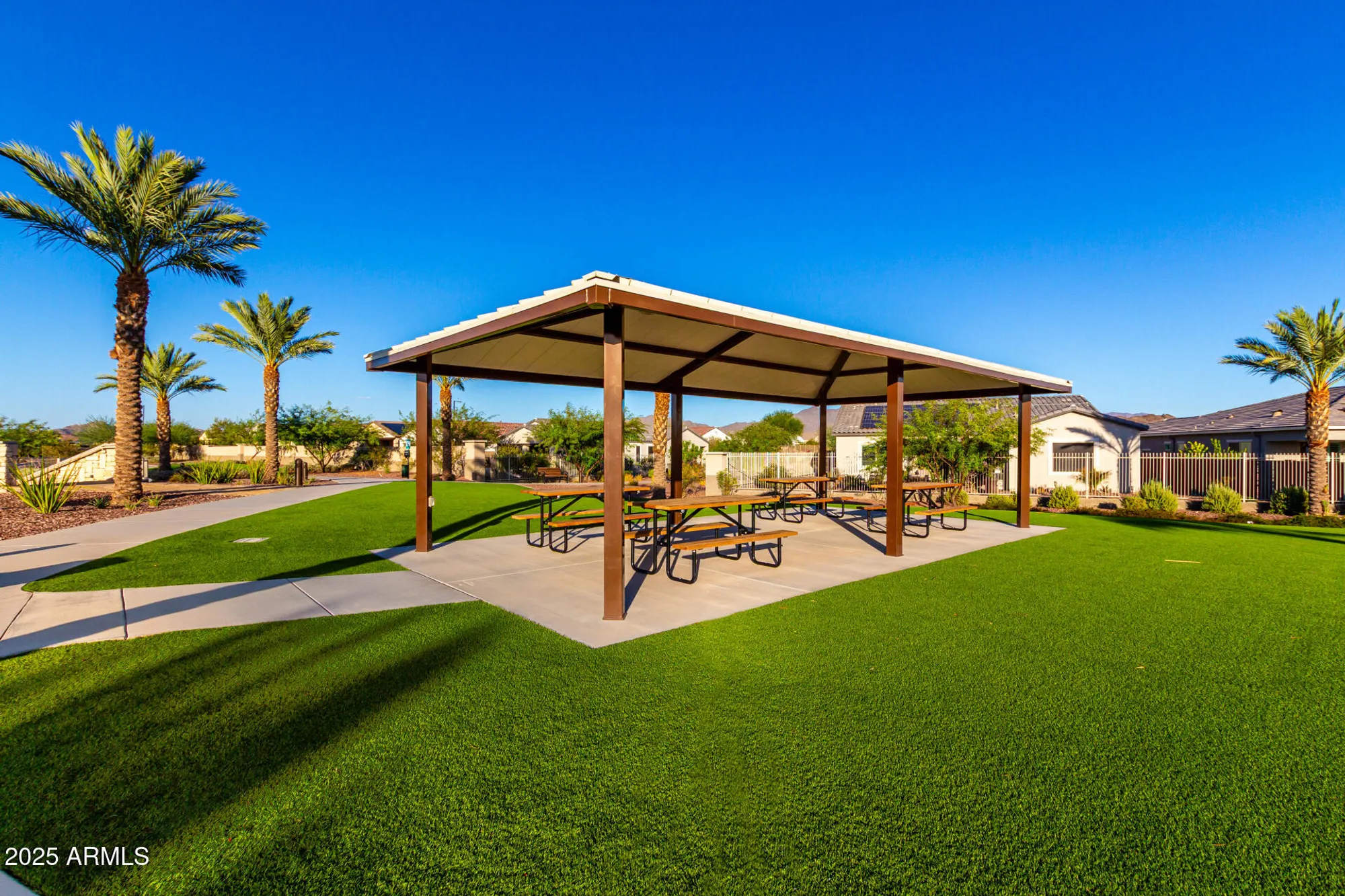 Property Slideshow image 81 of 96 | 16343 s 178th dr, Goodyear, AZ, 85338