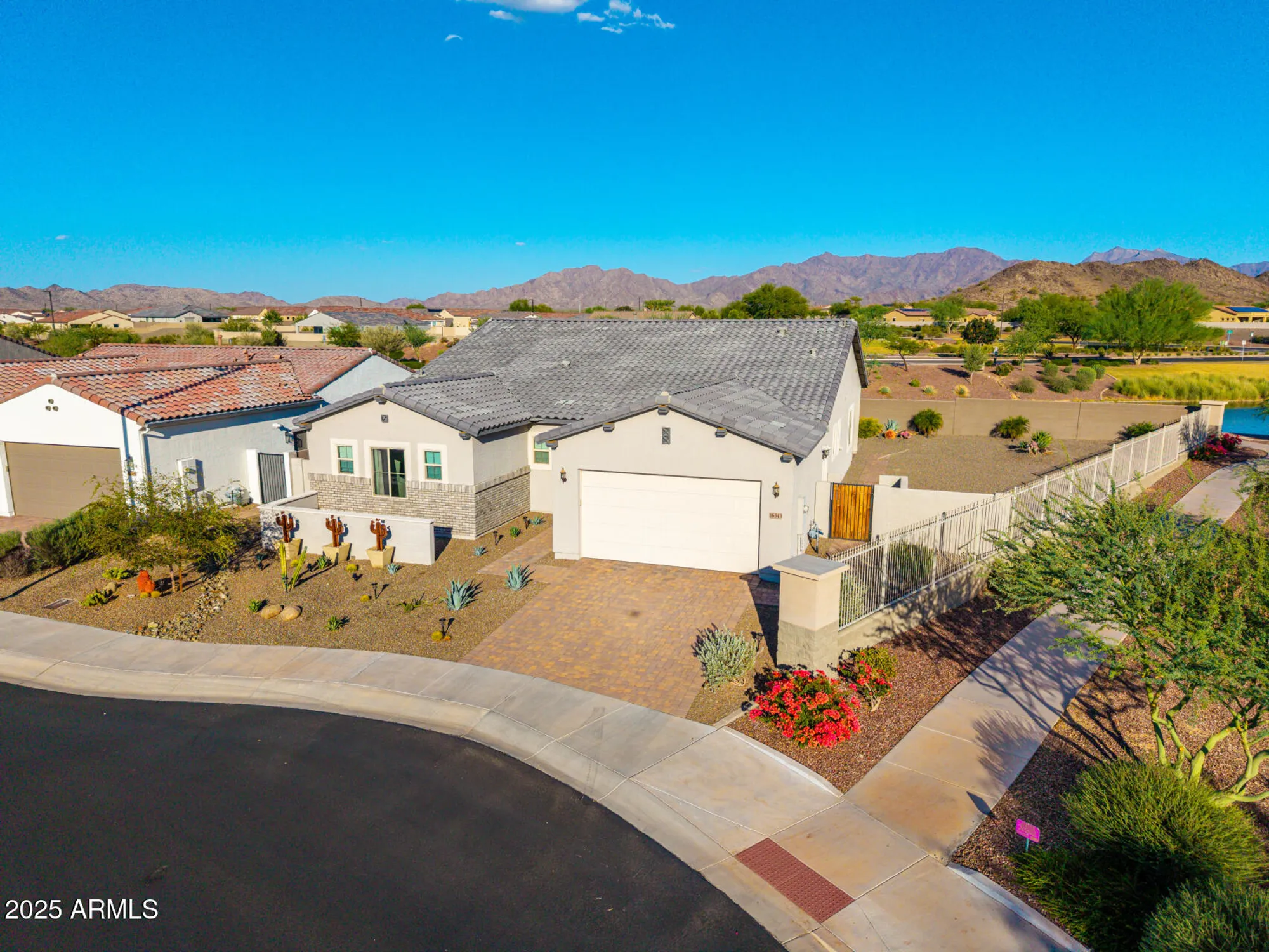Property Slideshow image 63 of 96 | 16343 s 178th dr, Goodyear, AZ, 85338