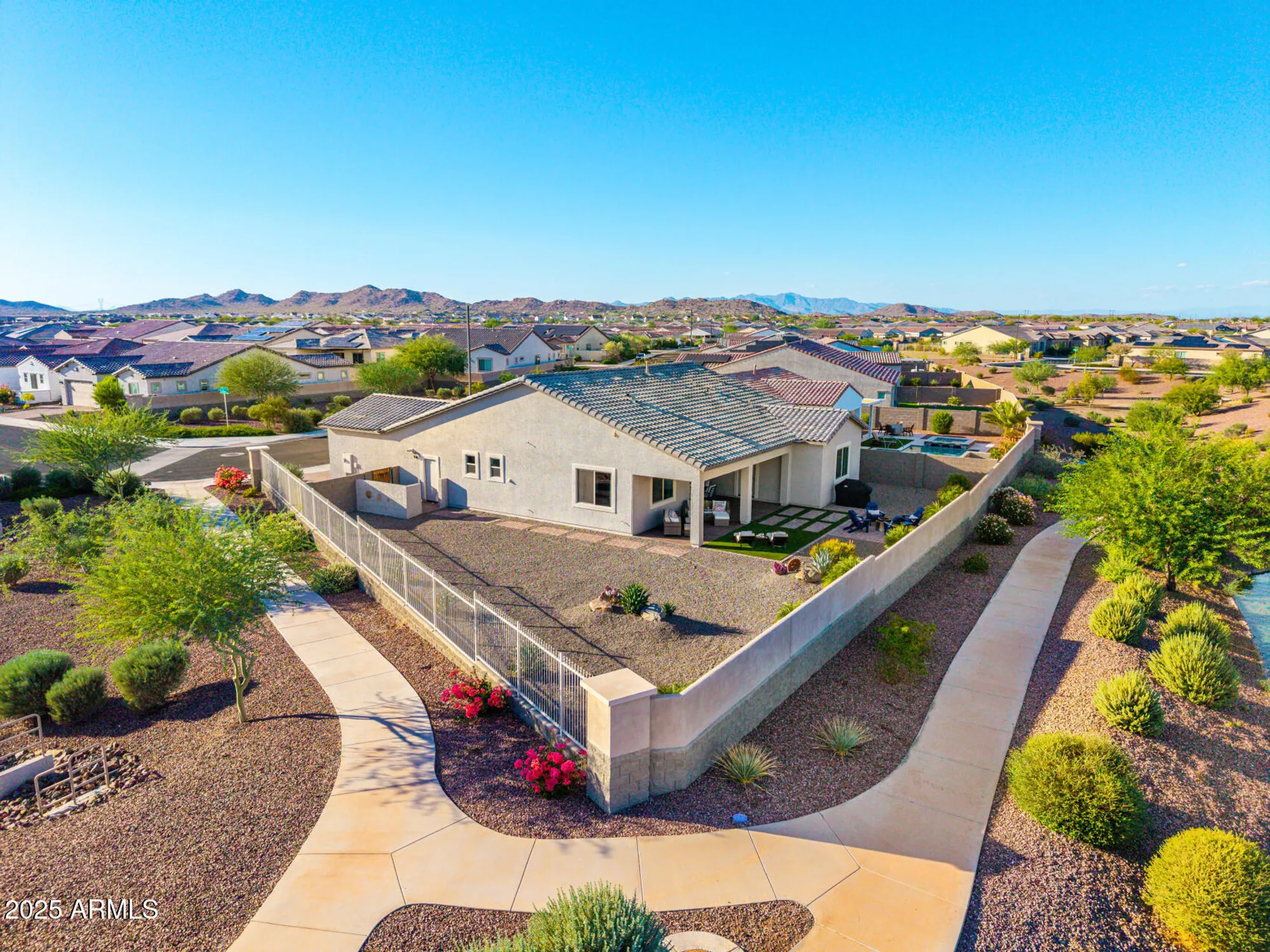 Property Slideshow image 65 of 96 | 16343 s 178th dr, Goodyear, AZ, 85338