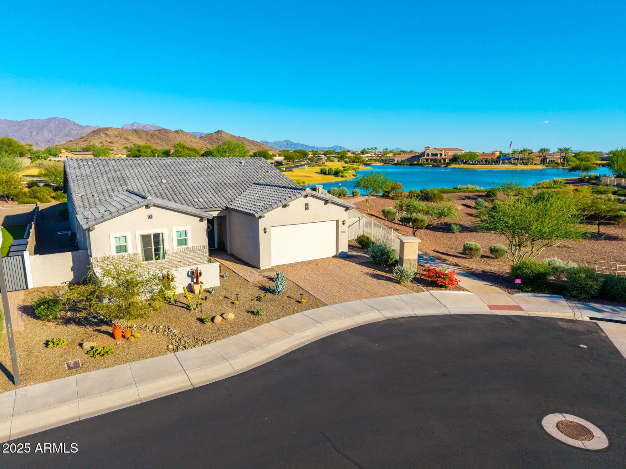 Property Slideshow image 64 of 96 | 16343 s 178th dr, Goodyear, AZ, 85338