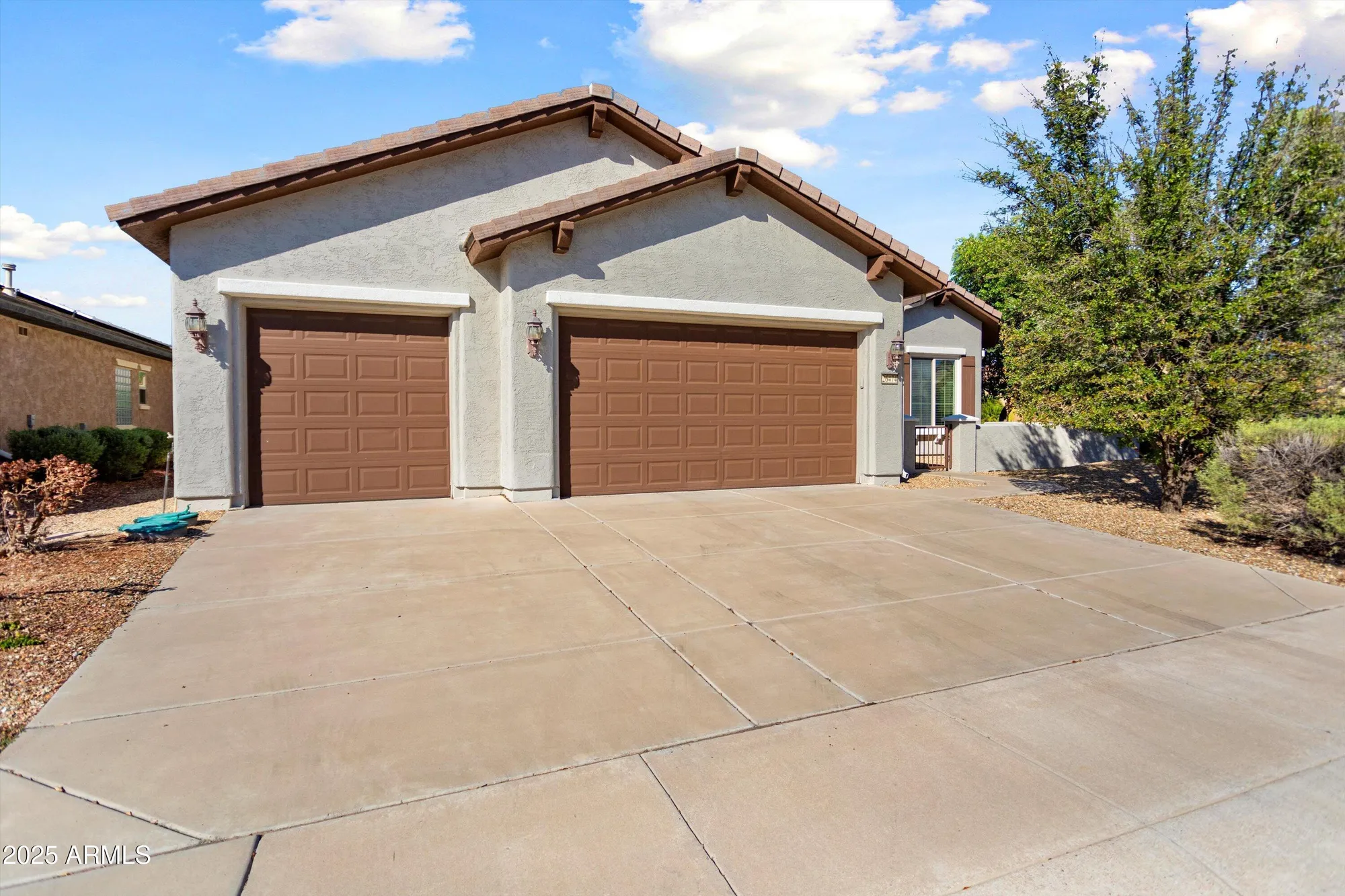 Property Slideshow image 2 of 39 | 26474 w runion dr, Buckeye, AZ, 85396