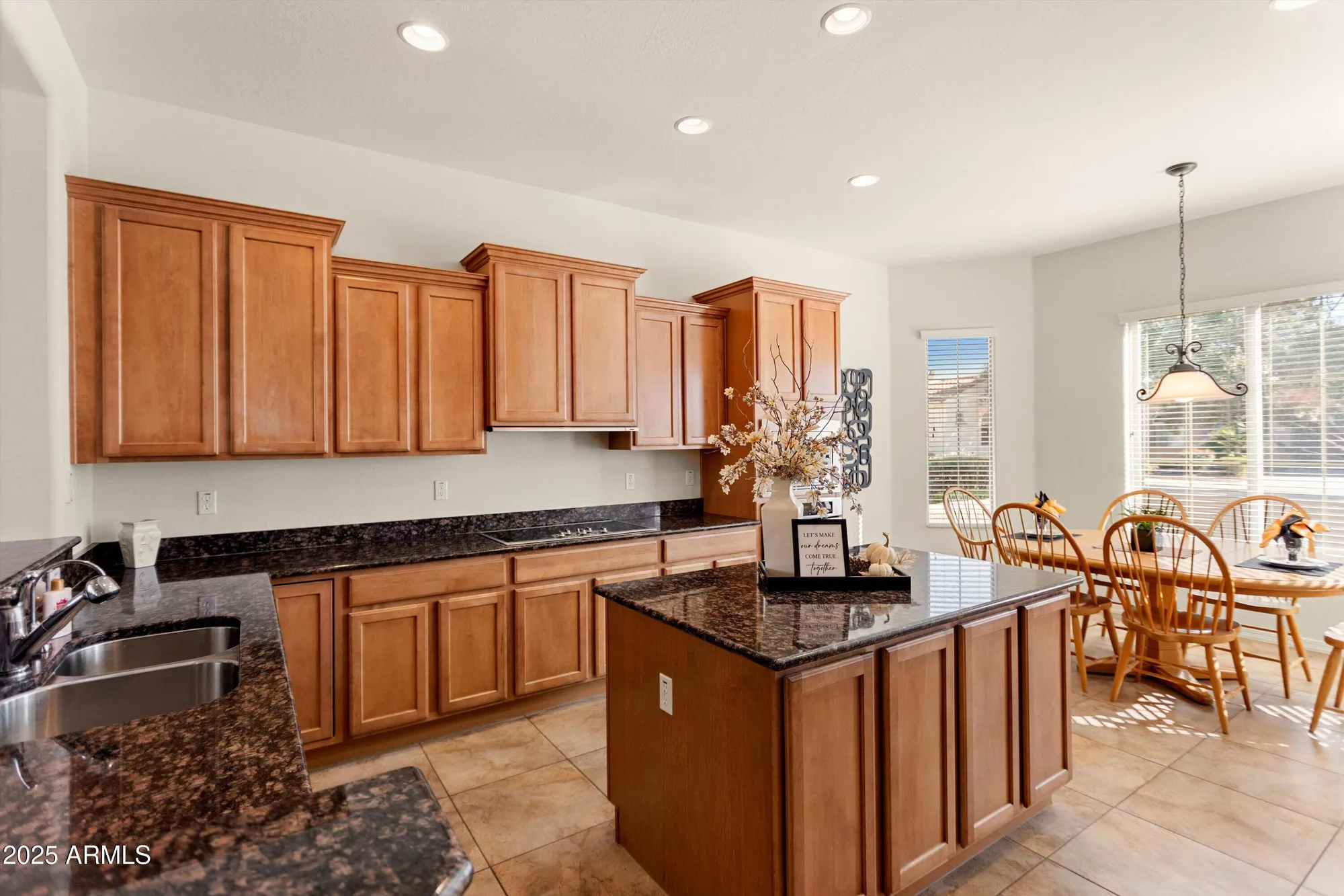 Property Slideshow image 14 of 39 | 26474 w runion dr, Buckeye, AZ, 85396