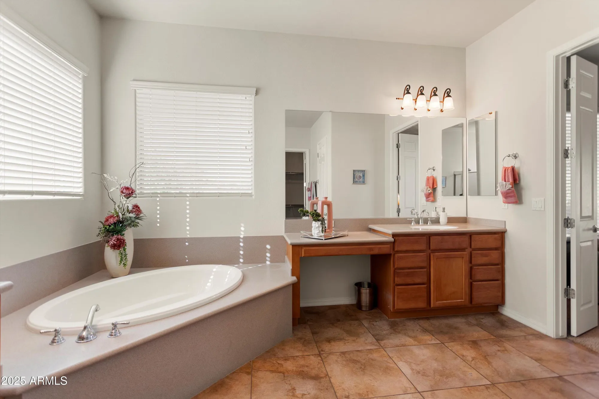 Property Slideshow image 23 of 39 | 26474 w runion dr, Buckeye, AZ, 85396