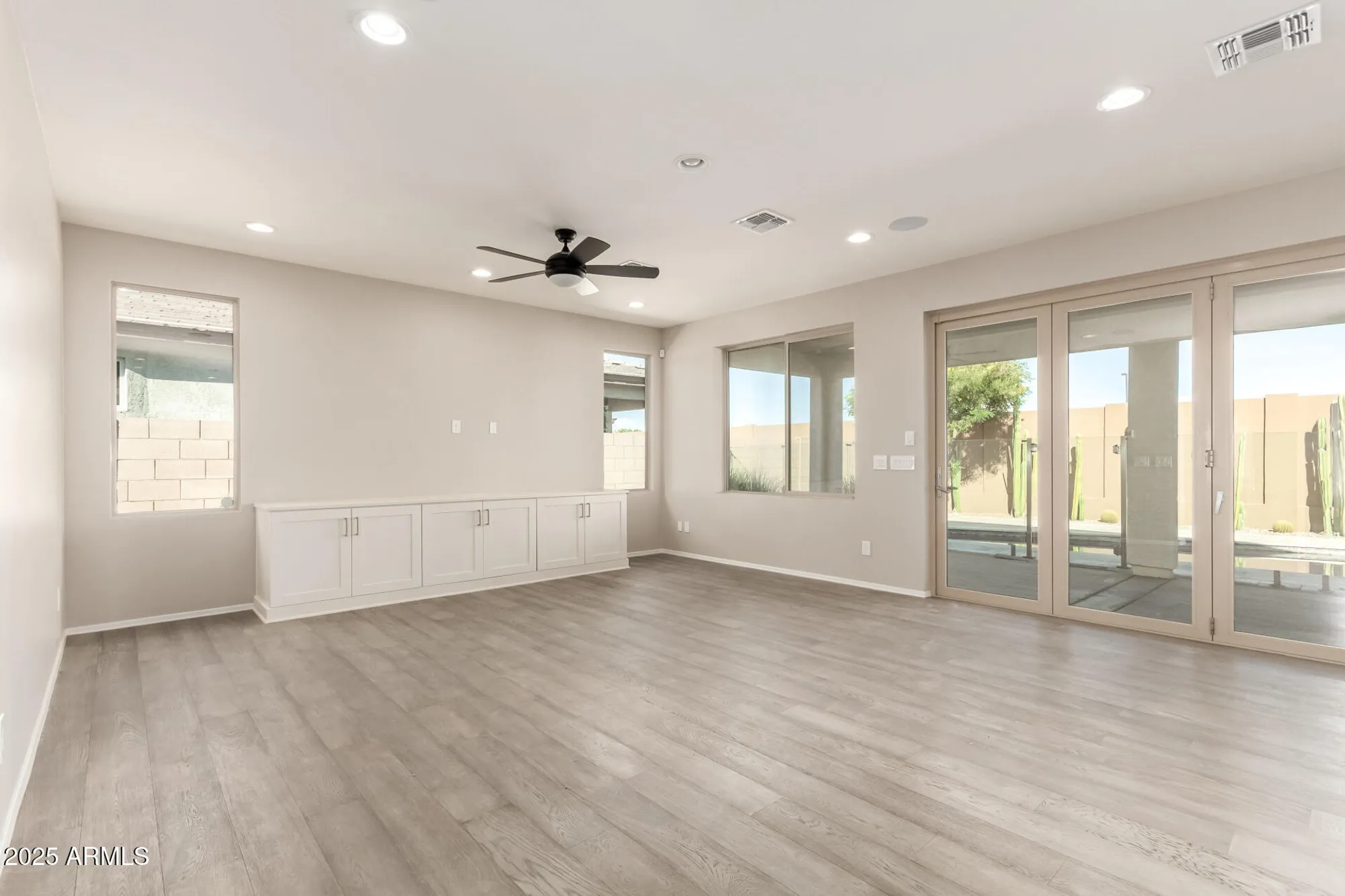 Property Slideshow image 8 of 36 | 39763 n collins ln, San Tan Valley, AZ, 85140