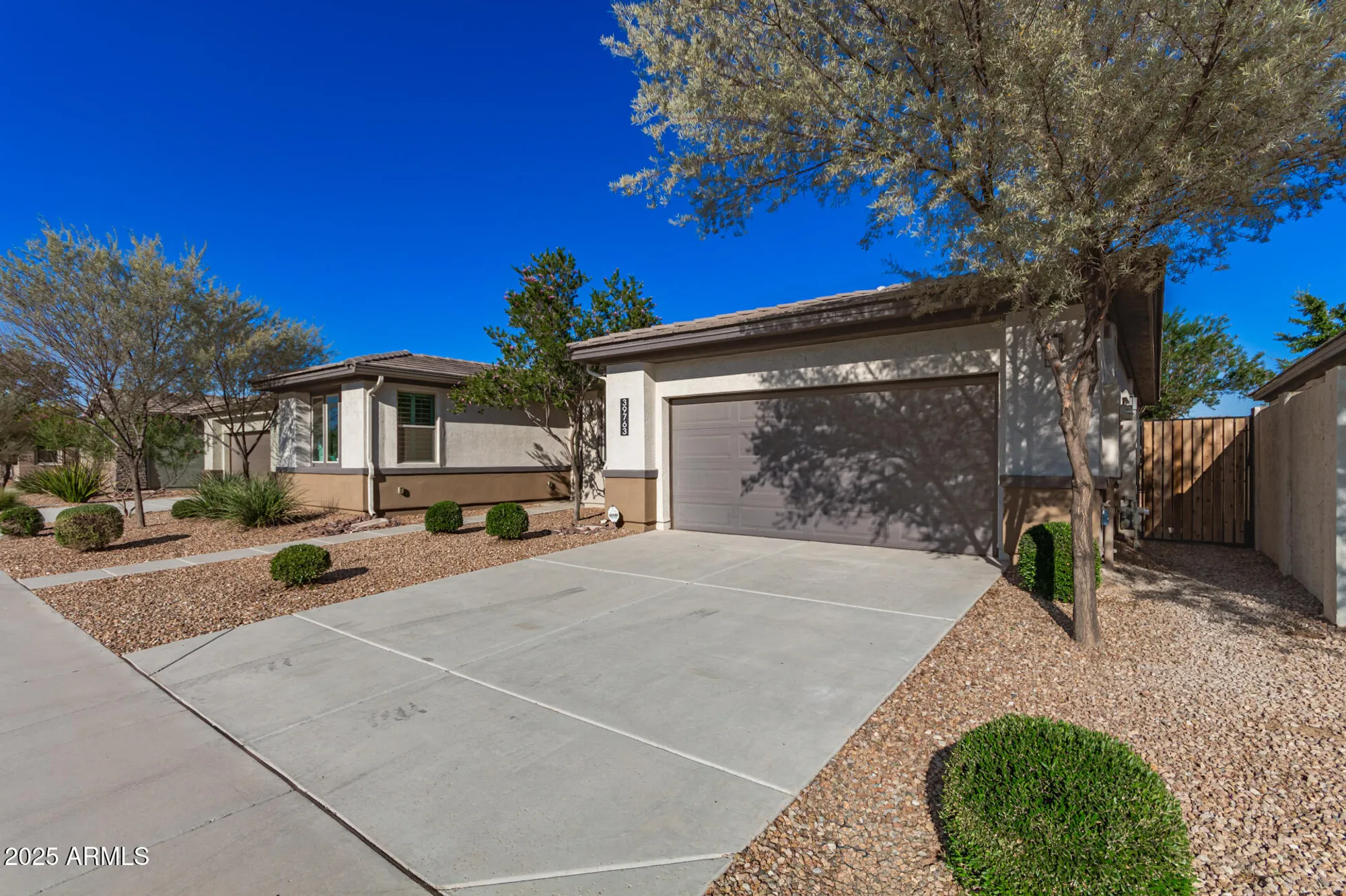 Property Slideshow image 3 of 36 | 39763 n collins ln, San Tan Valley, AZ, 85140