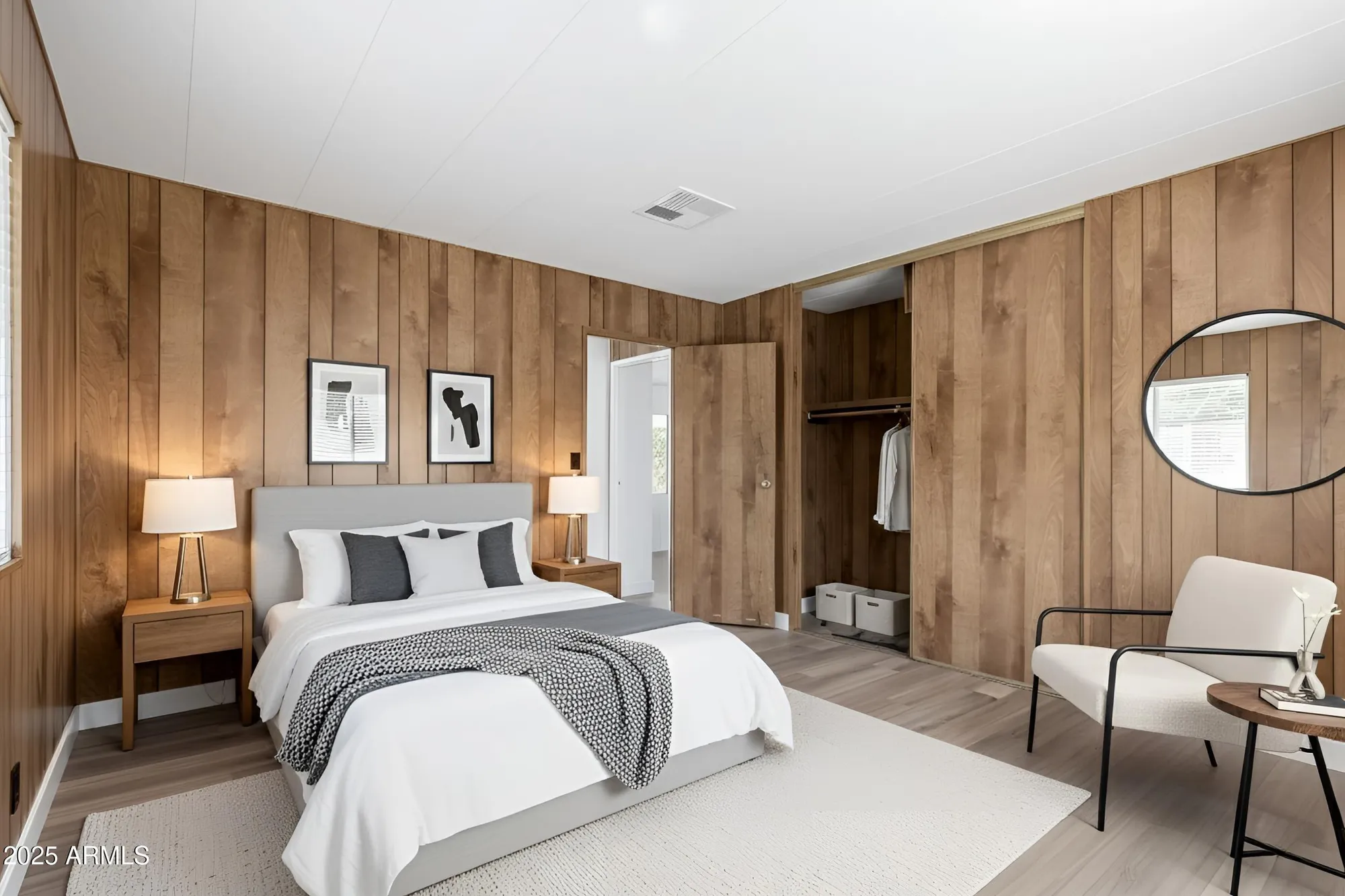 Property Slideshow image 13 of 24 | 5433 e mcdowell rd, Mesa, AZ, 85215