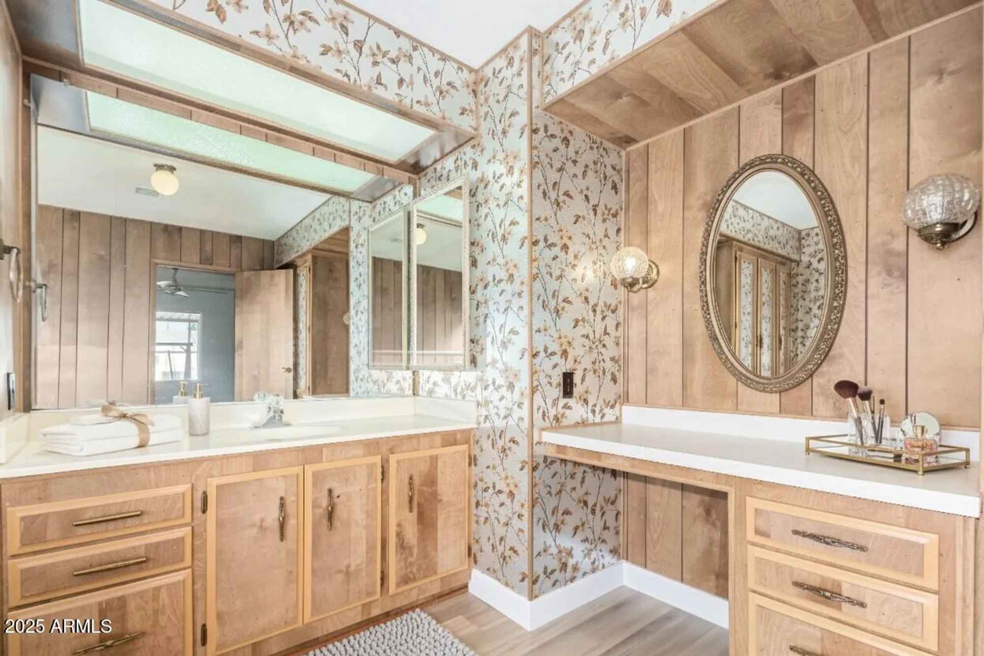 Property Slideshow image 10 of 24 | 5433 e mcdowell rd, Mesa, AZ, 85215