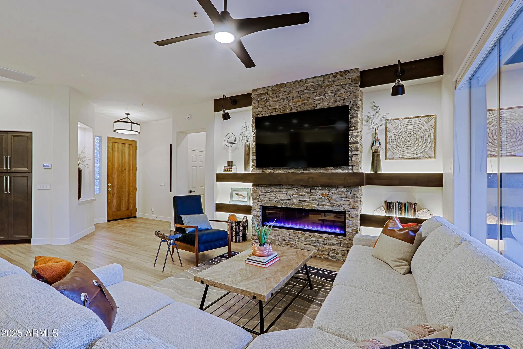 Property Slideshow image 8 of 96 | 6936 e whispering mesquite trl, Scottsdale, AZ, 85266