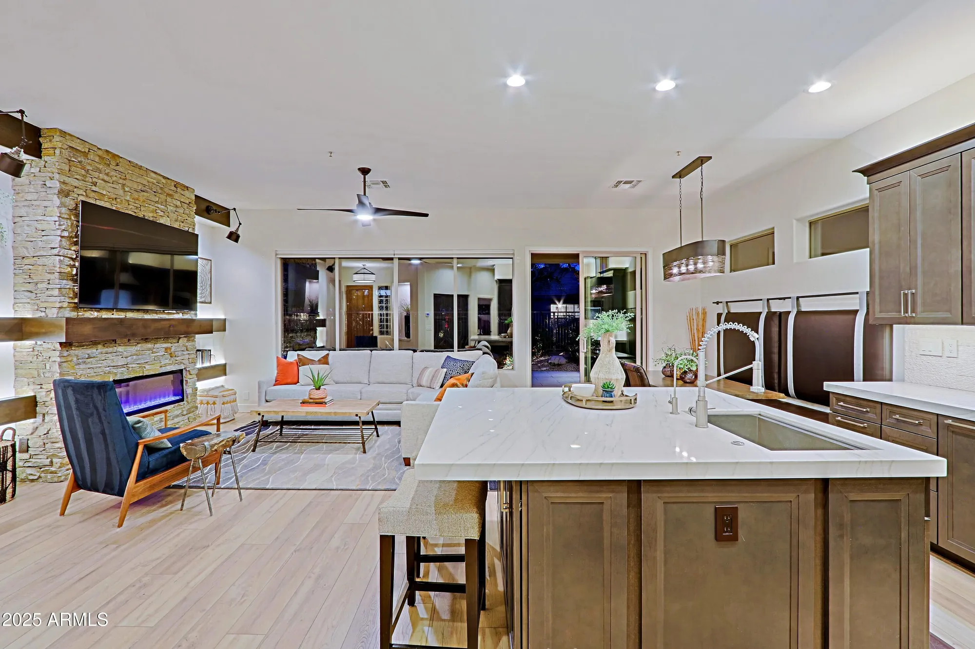 Property Slideshow image 13 of 96 | 6936 e whispering mesquite trl, Scottsdale, AZ, 85266