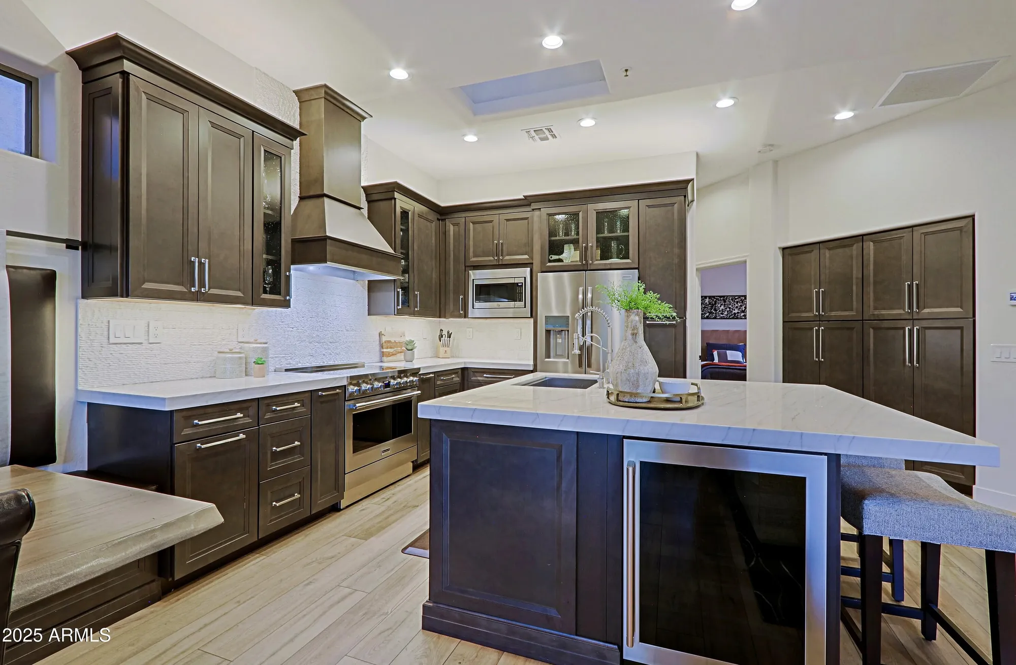 Property Slideshow image 15 of 96 | 6936 e whispering mesquite trl, Scottsdale, AZ, 85266