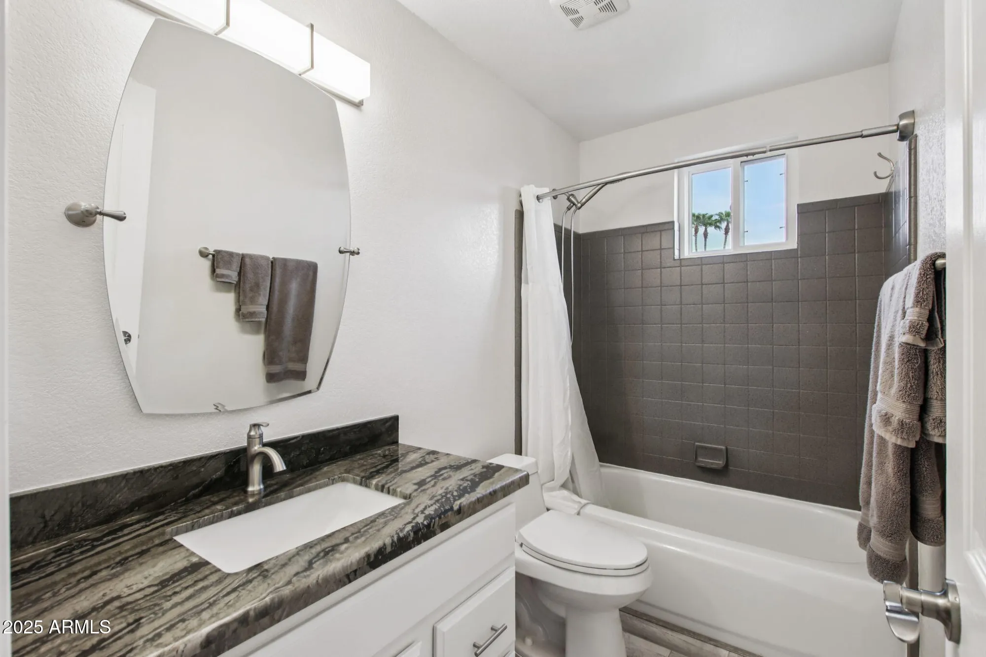 Property Slideshow image 24 of 35 | 3090 n 148th dr, Goodyear, AZ, 85395