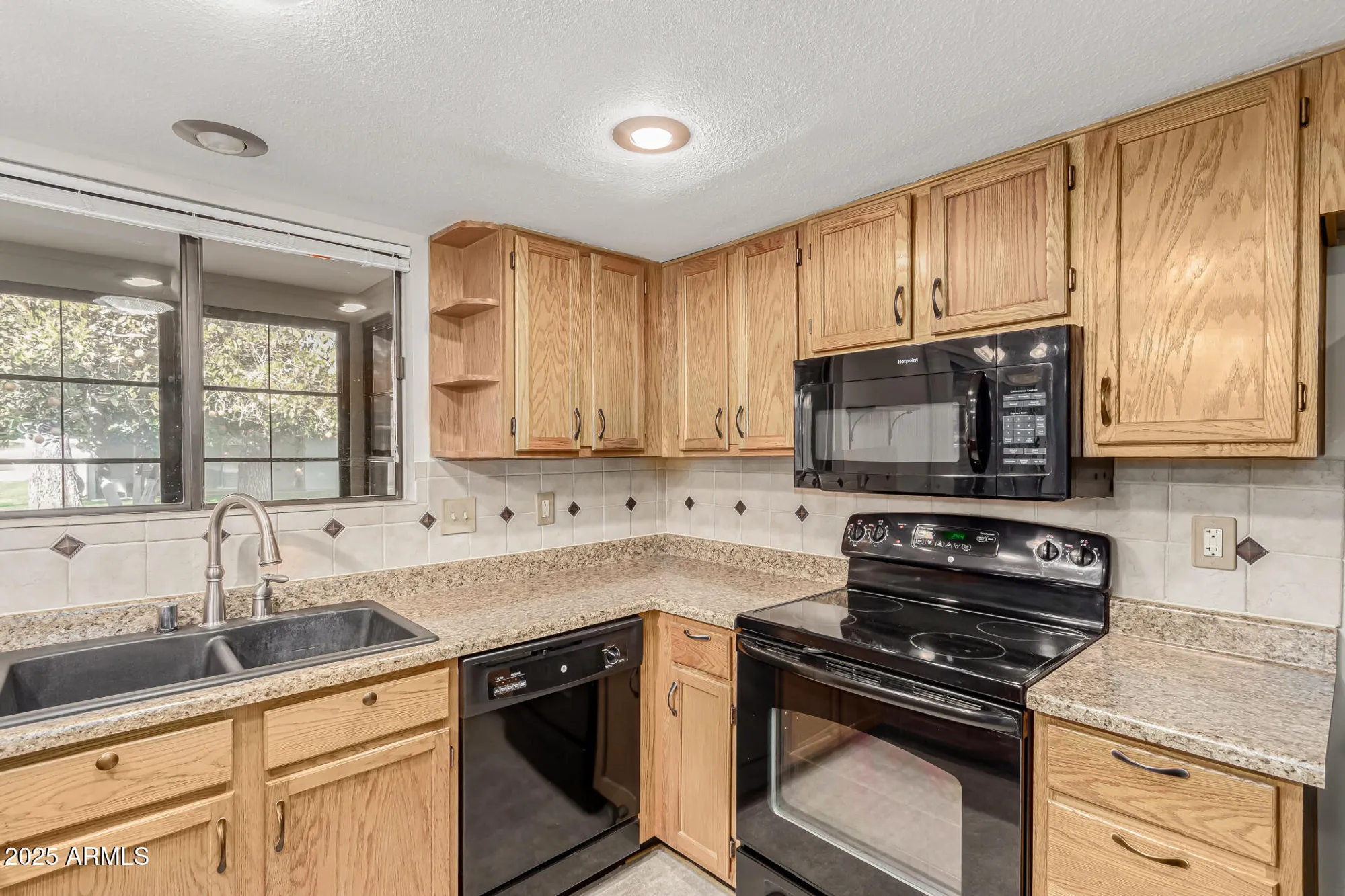 Property Slideshow image 12 of 33 | 12510 w brandywine dr, Sun City West, AZ, 85375