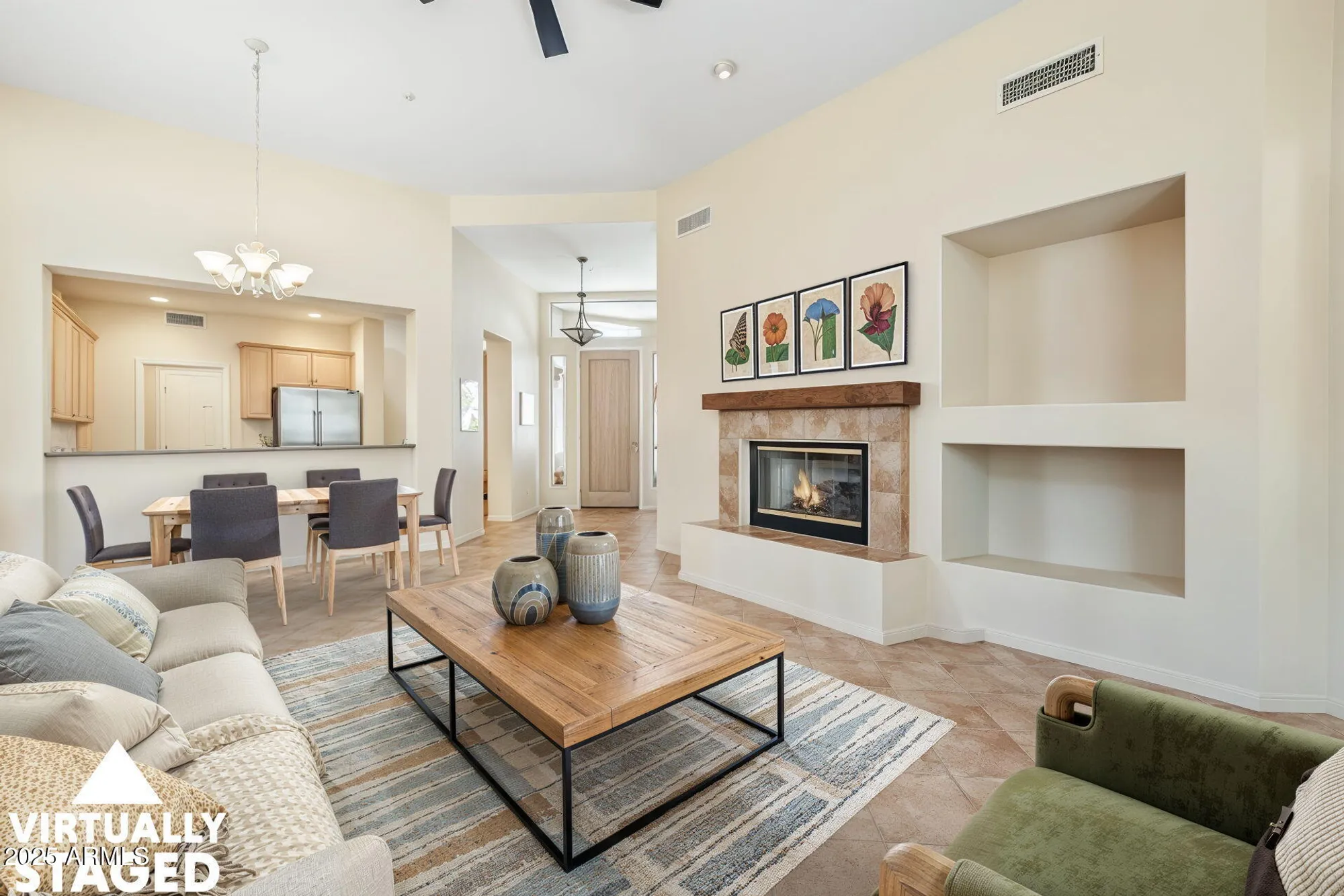 Property Slideshow image 4 of 30 | 7116 e bramble berry ln, Scottsdale, AZ, 85266