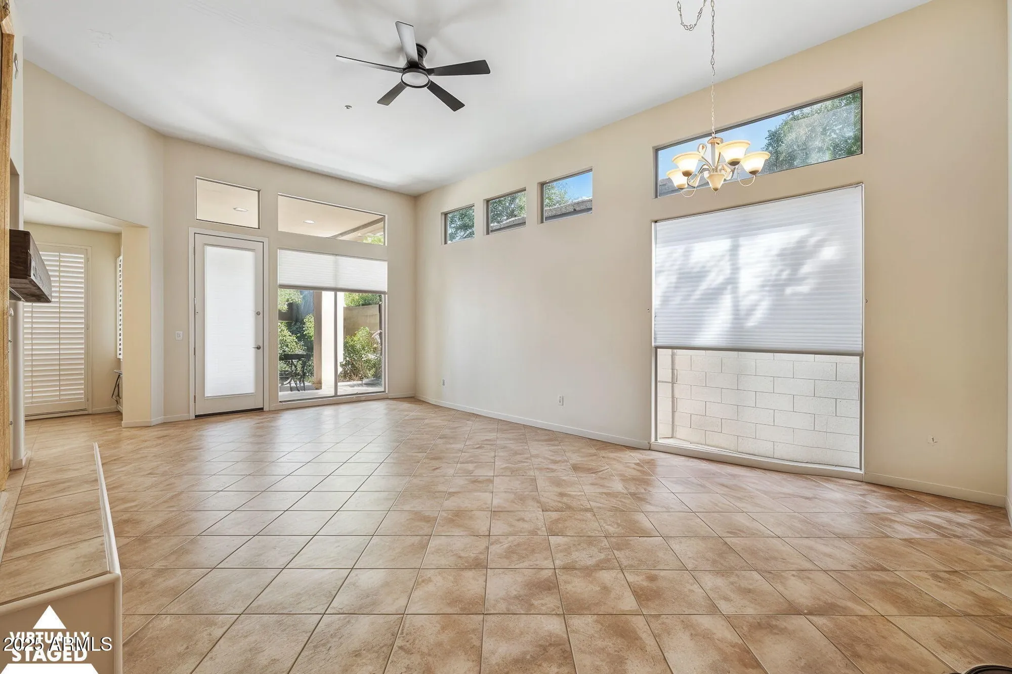 Property Slideshow image 5 of 30 | 7116 e bramble berry ln, Scottsdale, AZ, 85266