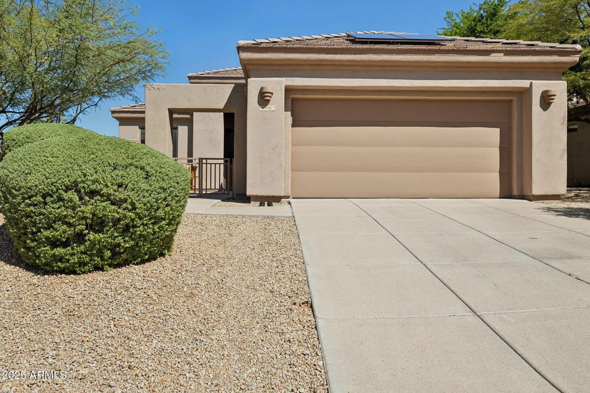 Property Slideshow image 3 of 30 | 7116 e bramble berry ln, Scottsdale, AZ, 85266