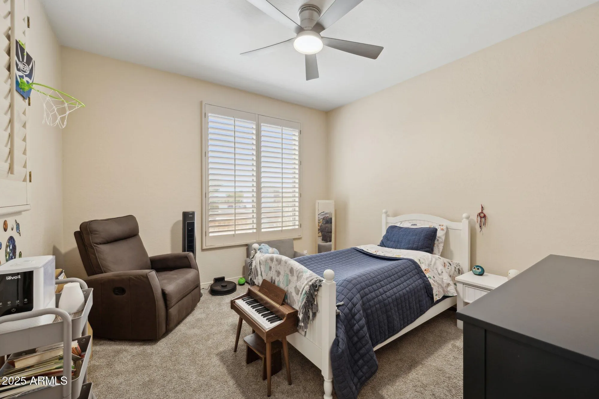 Property Slideshow image 12 of 30 | 7116 e bramble berry ln, Scottsdale, AZ, 85266