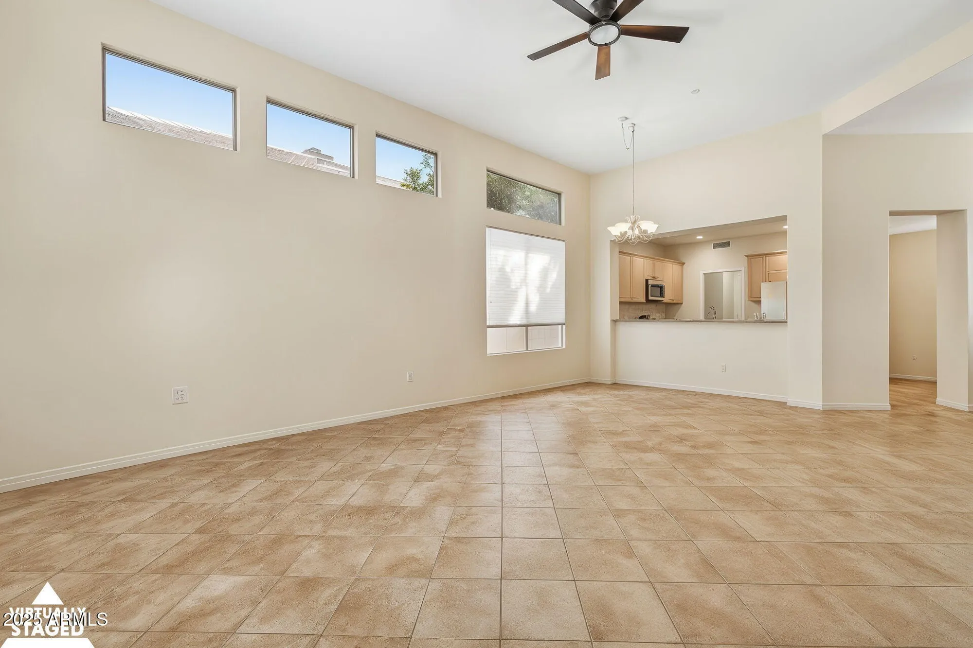 Property Slideshow image 6 of 30 | 7116 e bramble berry ln, Scottsdale, AZ, 85266