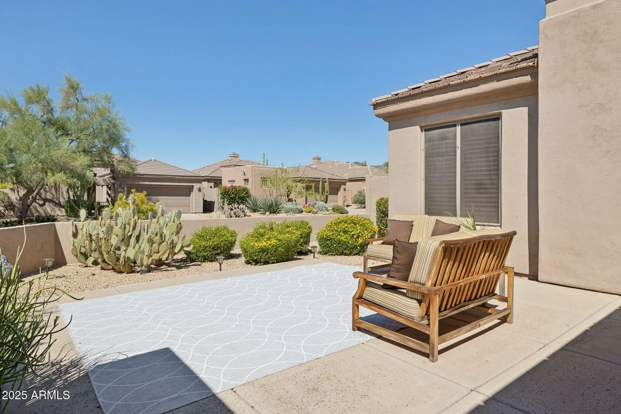 Property Slideshow image 18 of 30 | 7116 e bramble berry ln, Scottsdale, AZ, 85266