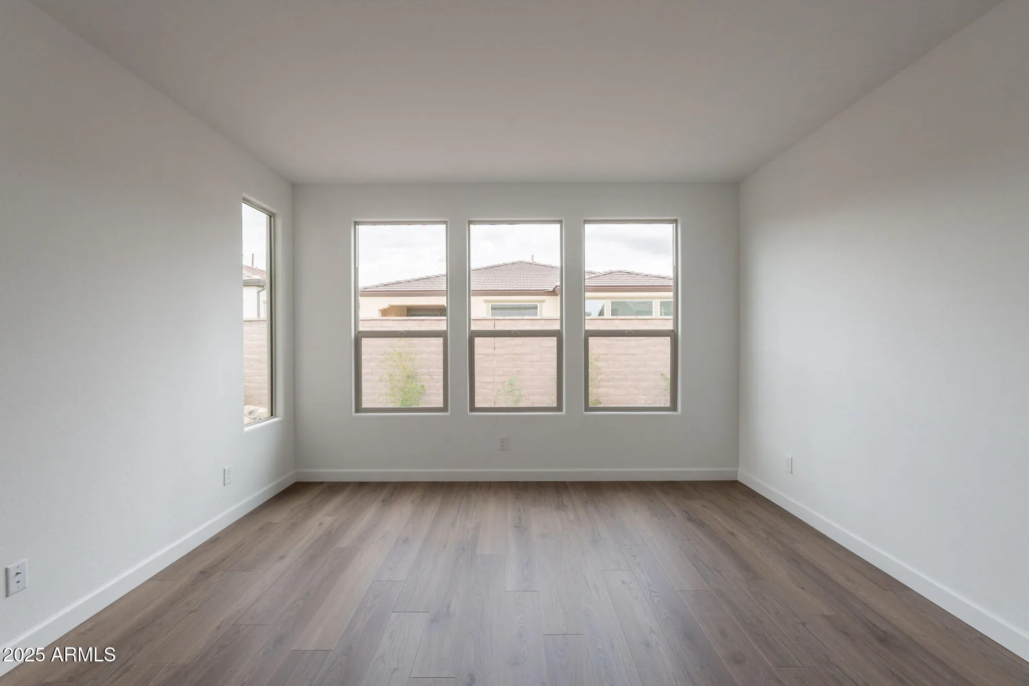 Property Slideshow image 23 of 34 | 408 e bittercress ave, Queen Creek, AZ, 85140