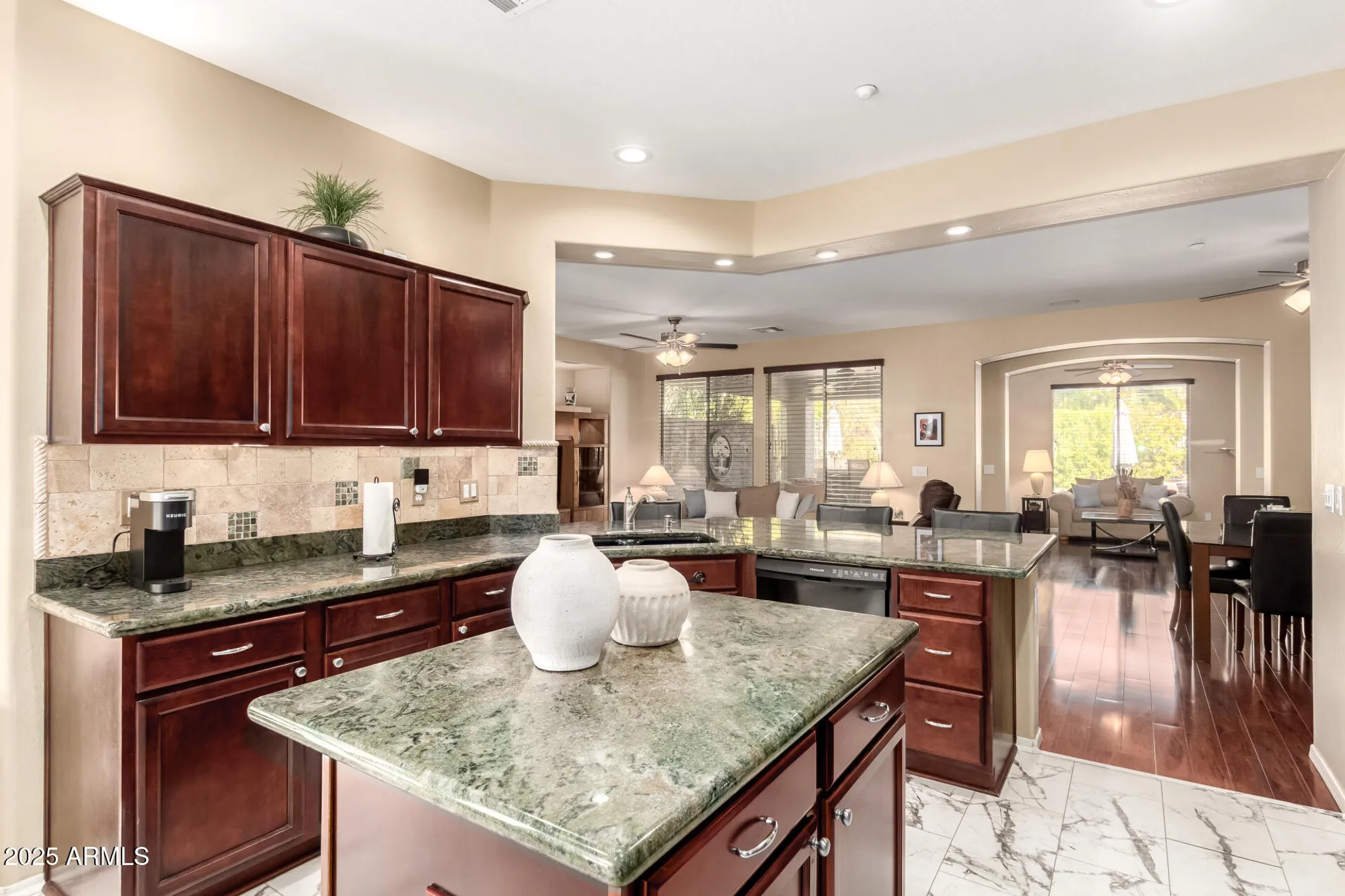 Property Slideshow image 16 of 70 | 12364 w rosewood ln, Peoria, AZ, 85383