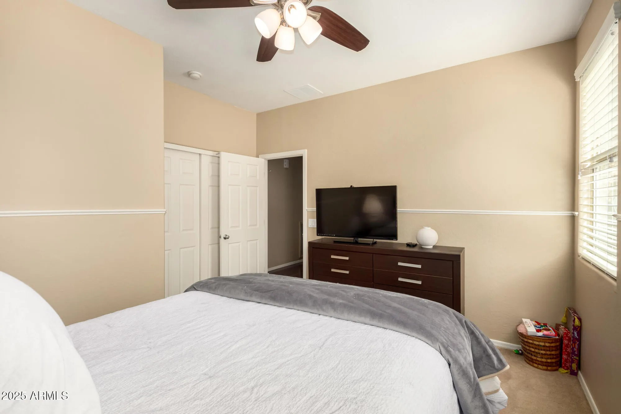 Property Slideshow image 28 of 70 | 12364 w rosewood ln, Peoria, AZ, 85383